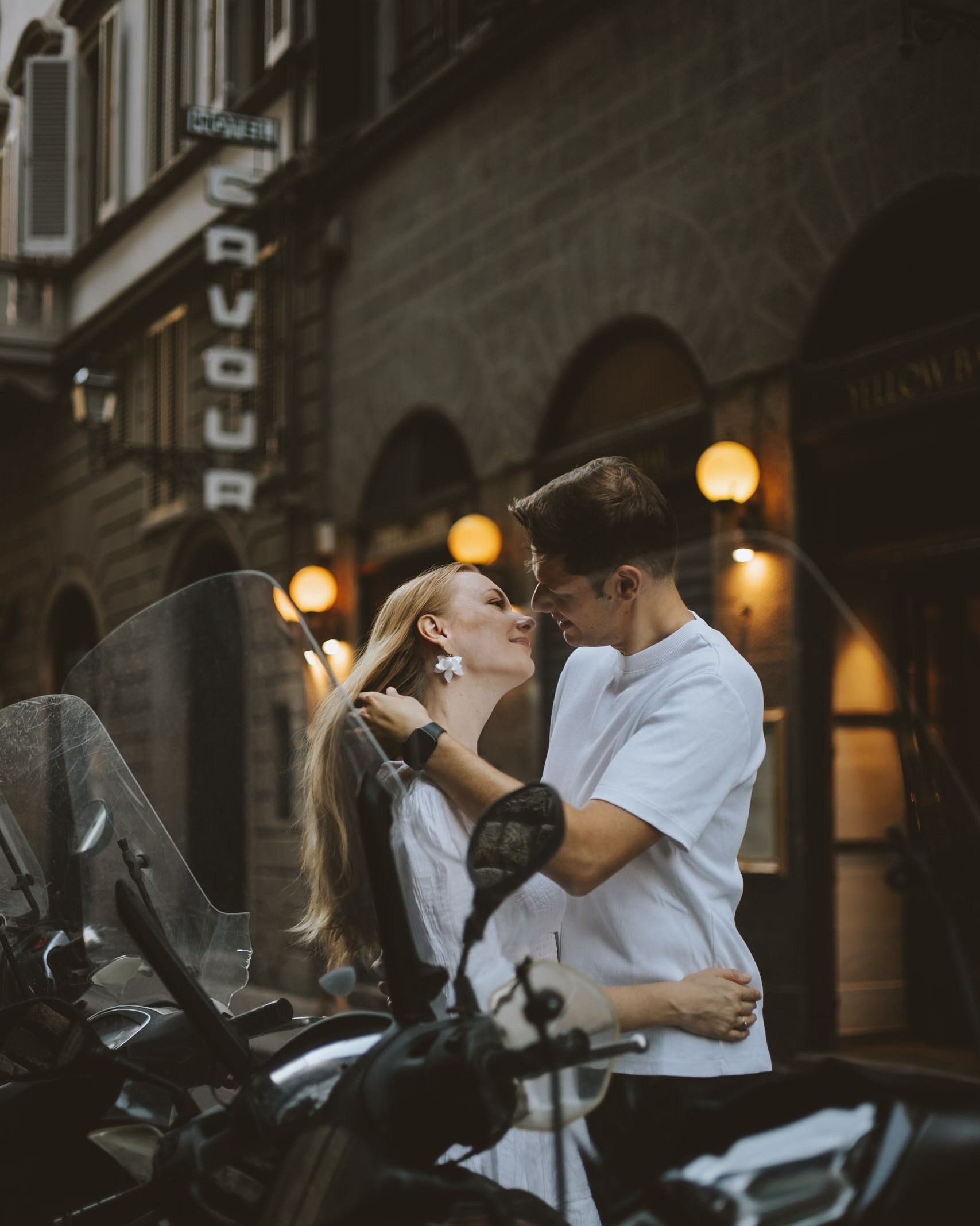 Wedding Photographer in Florence, Pisa & Tuscany | Candid & Elegant Photography in Italy