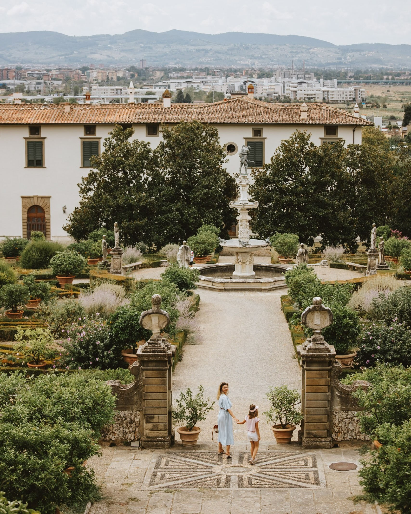 Wedding Photographer in Florence, Pisa & Tuscany | Candid & Elegant Photography in Italy