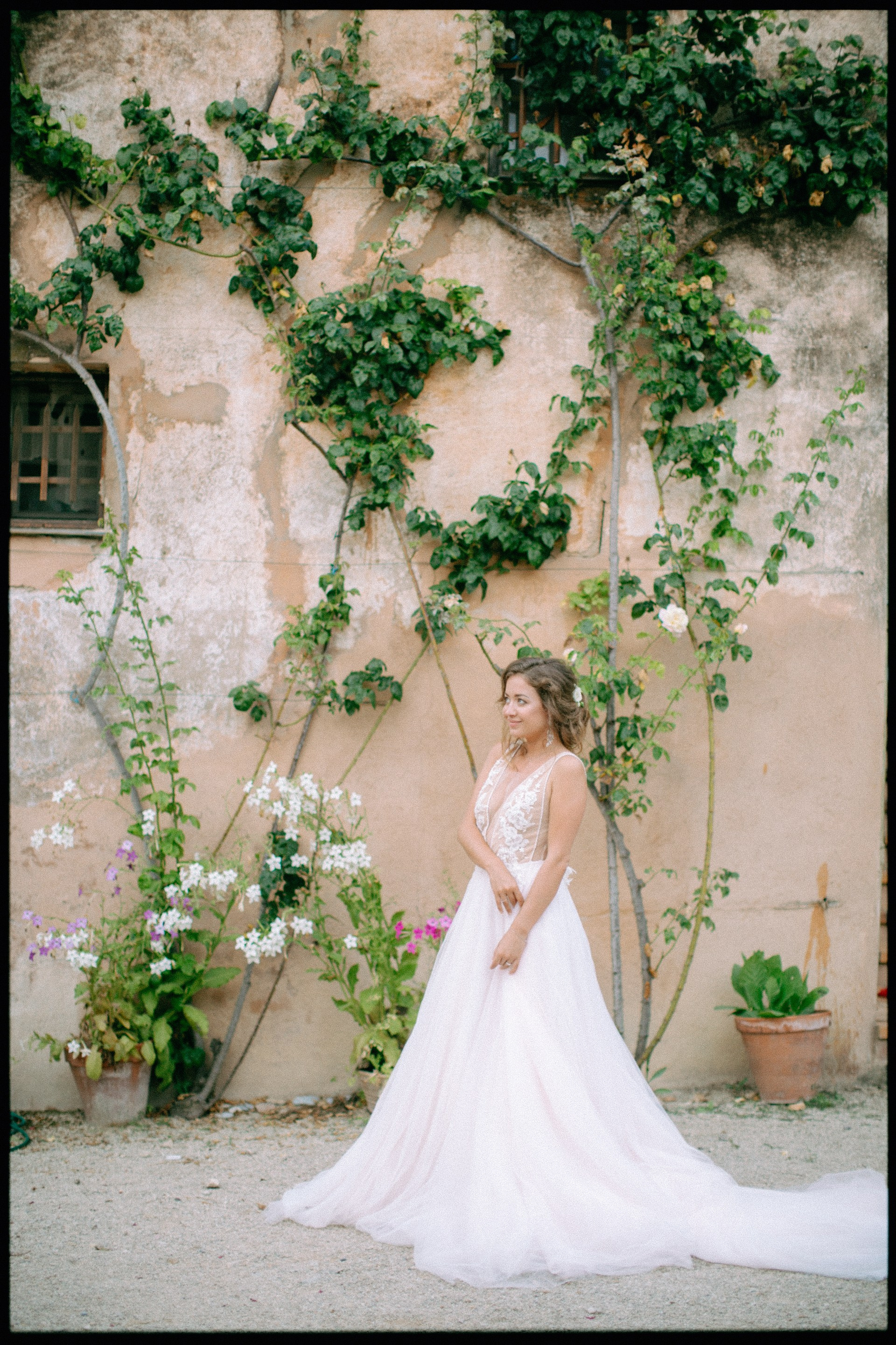 Fine Art & Editorial Wedding Photography in Europe | Yarets Studio