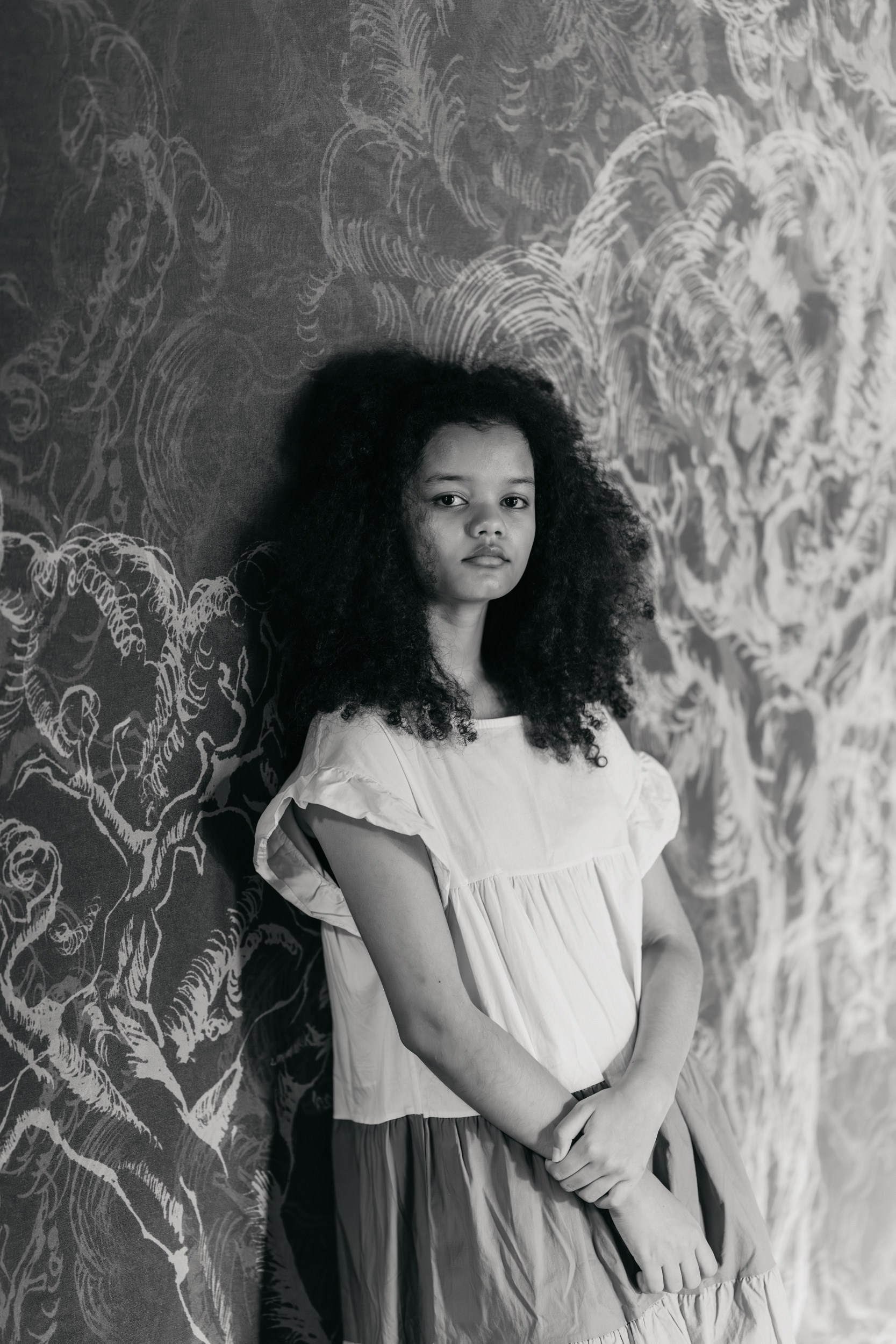 Zahra. Studies of Presence. Luviar by Mihai Andrei Popa | Fotograf nunți și corporate Cluj-Napoca