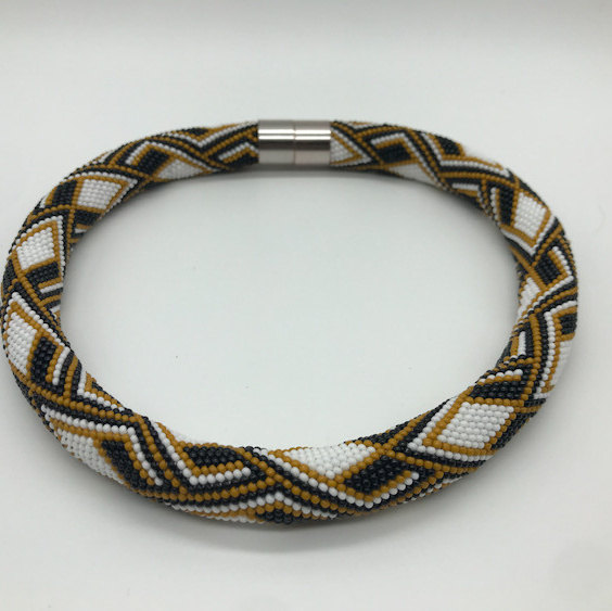 Collier, bracelet de perles japonaises Toho. Crochet. 44 cm 3 couleurs. Милок и Кирок это позитивные и реальные персоны из Люксембурга, много