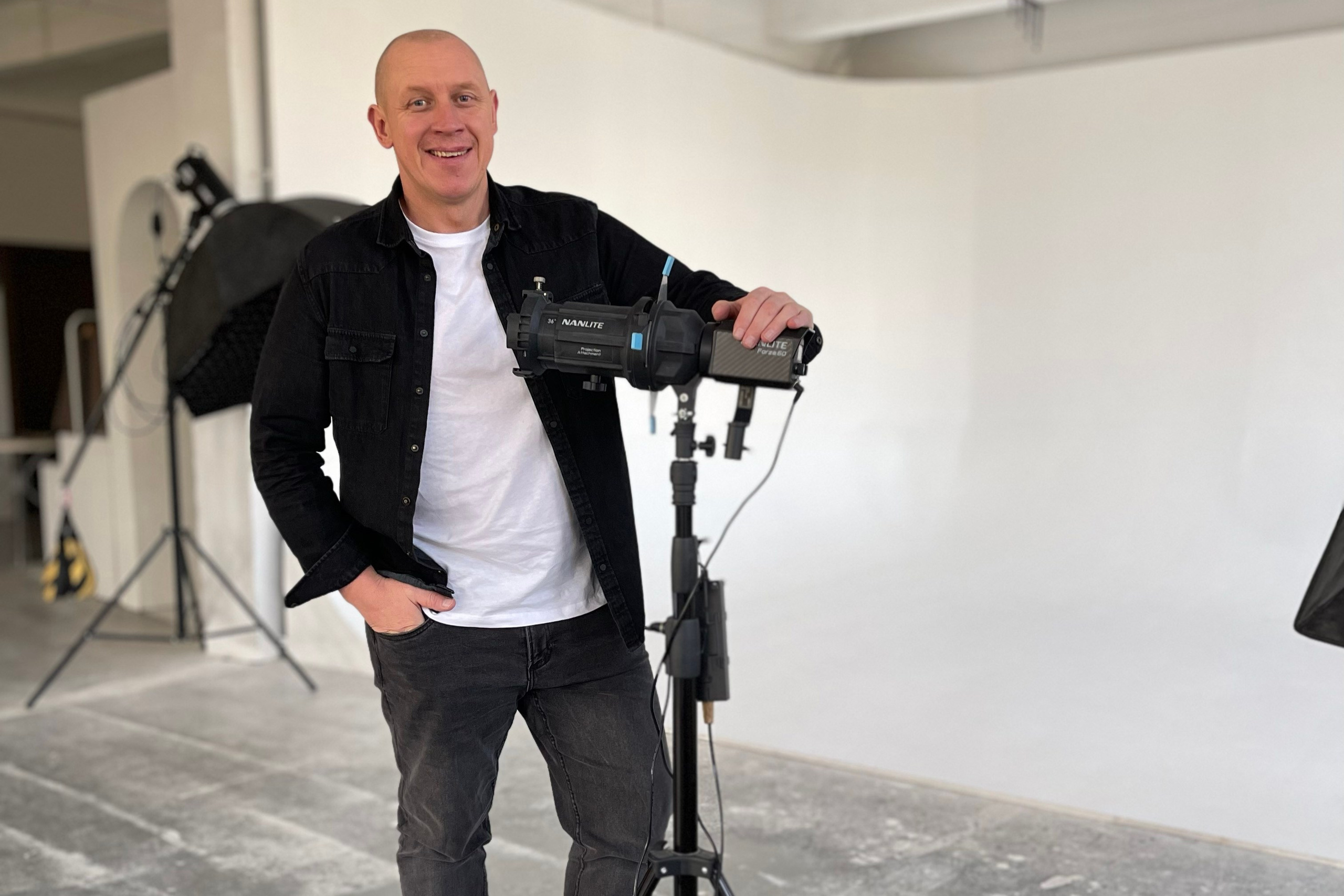 TikTok, Instagram video filmēšana. Video shooting and creating with phone, iPhone Video School