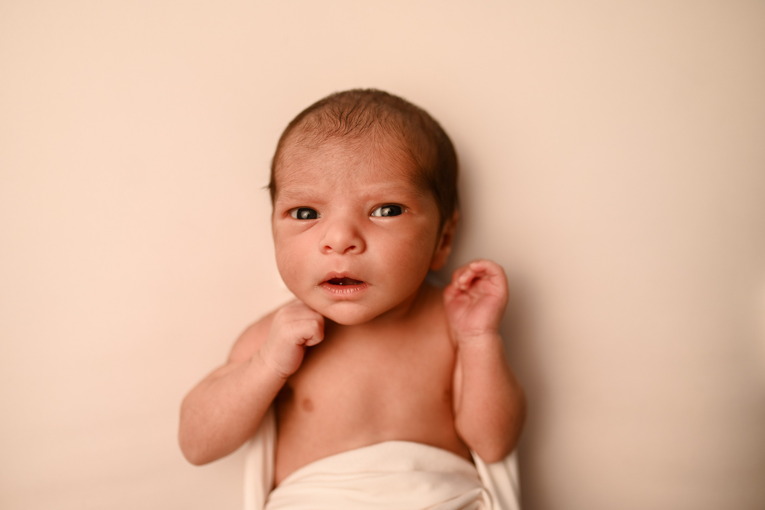 Φωτογράφιση νεογνού στη Ρόδο. WELCOME