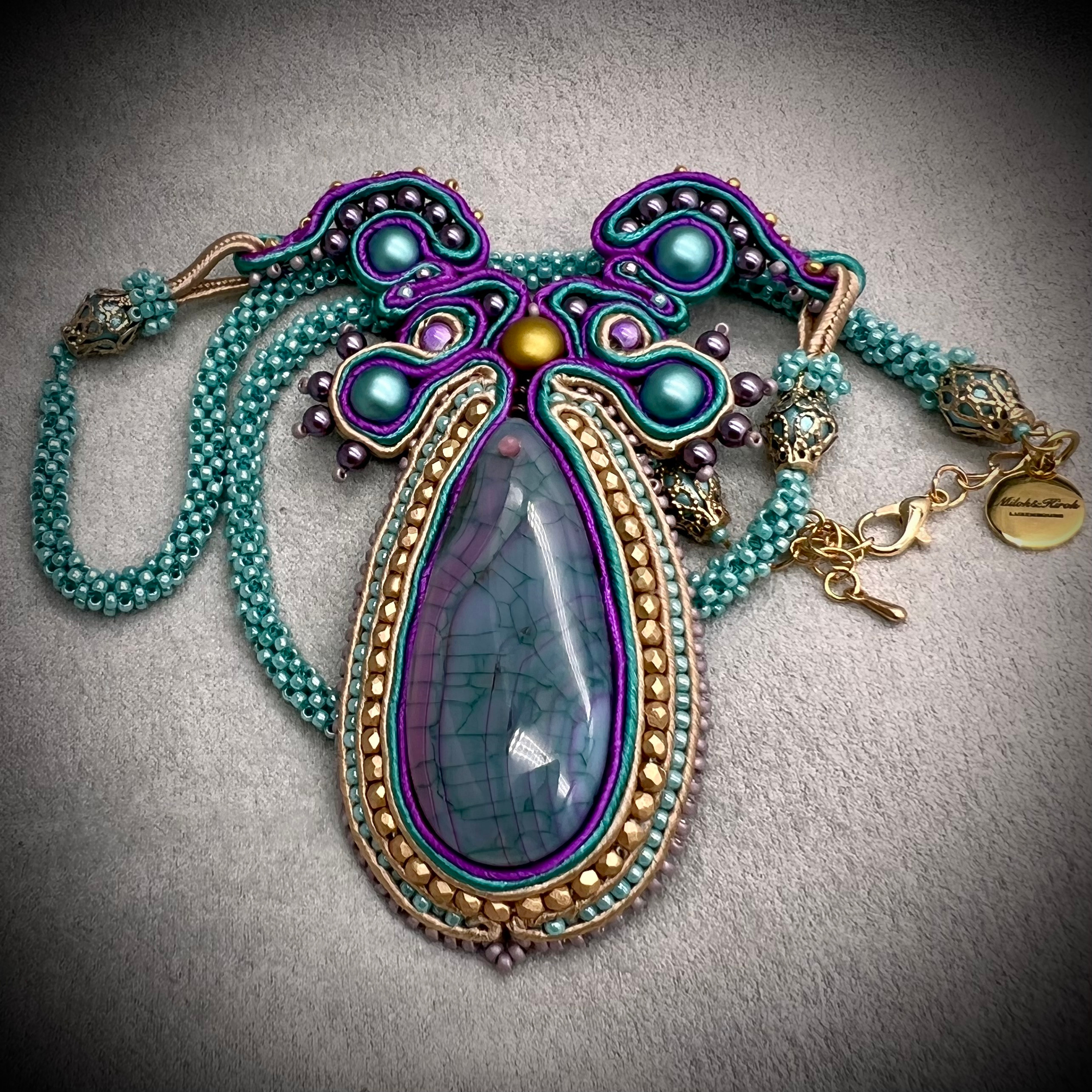 Collier avec Agate 7 cm longueur du produit 40 cm