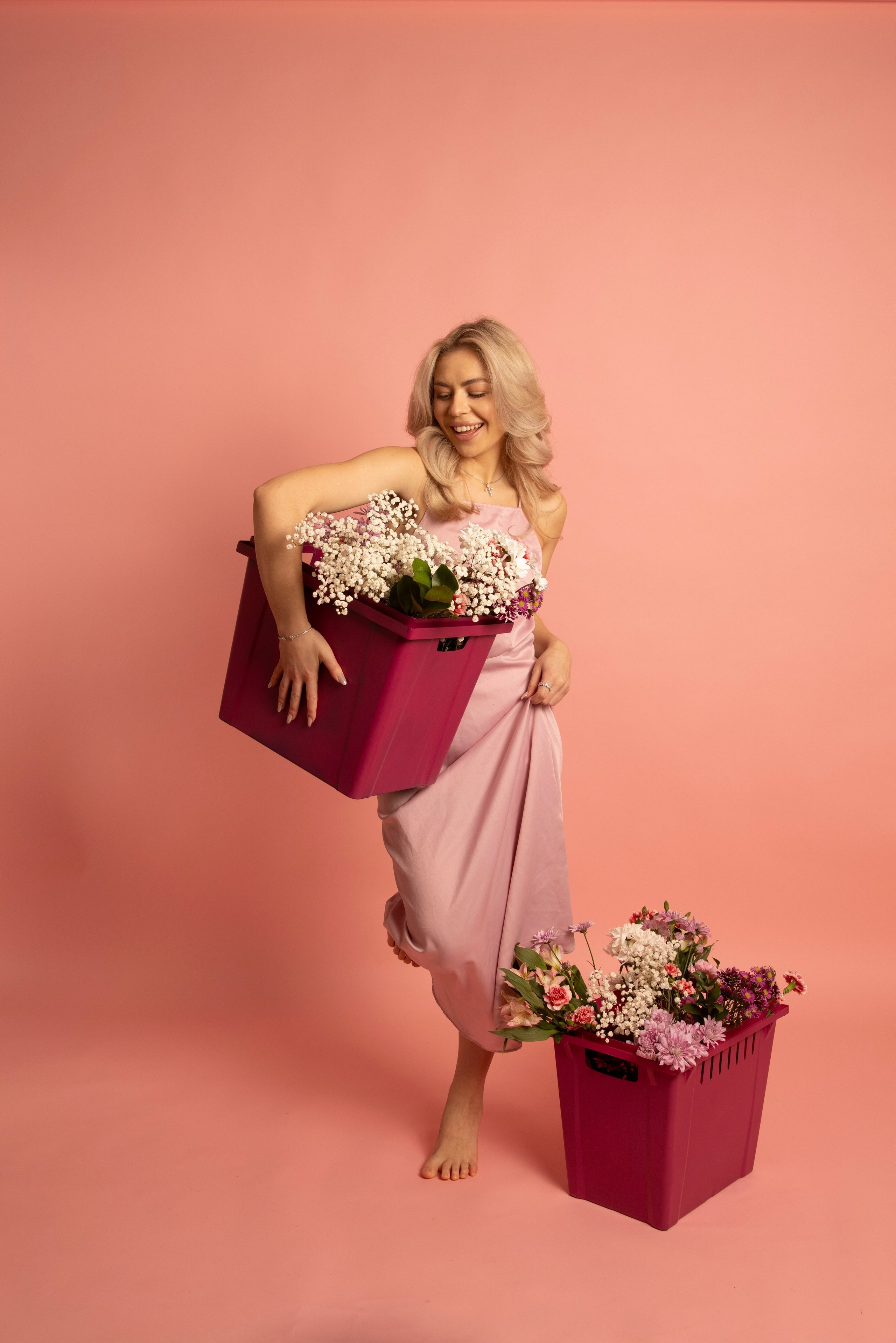 BACKGROUND COLORS. SHOOT IT YOURSELF — SELF PORTRAIT STUDIO IN CHICAGO