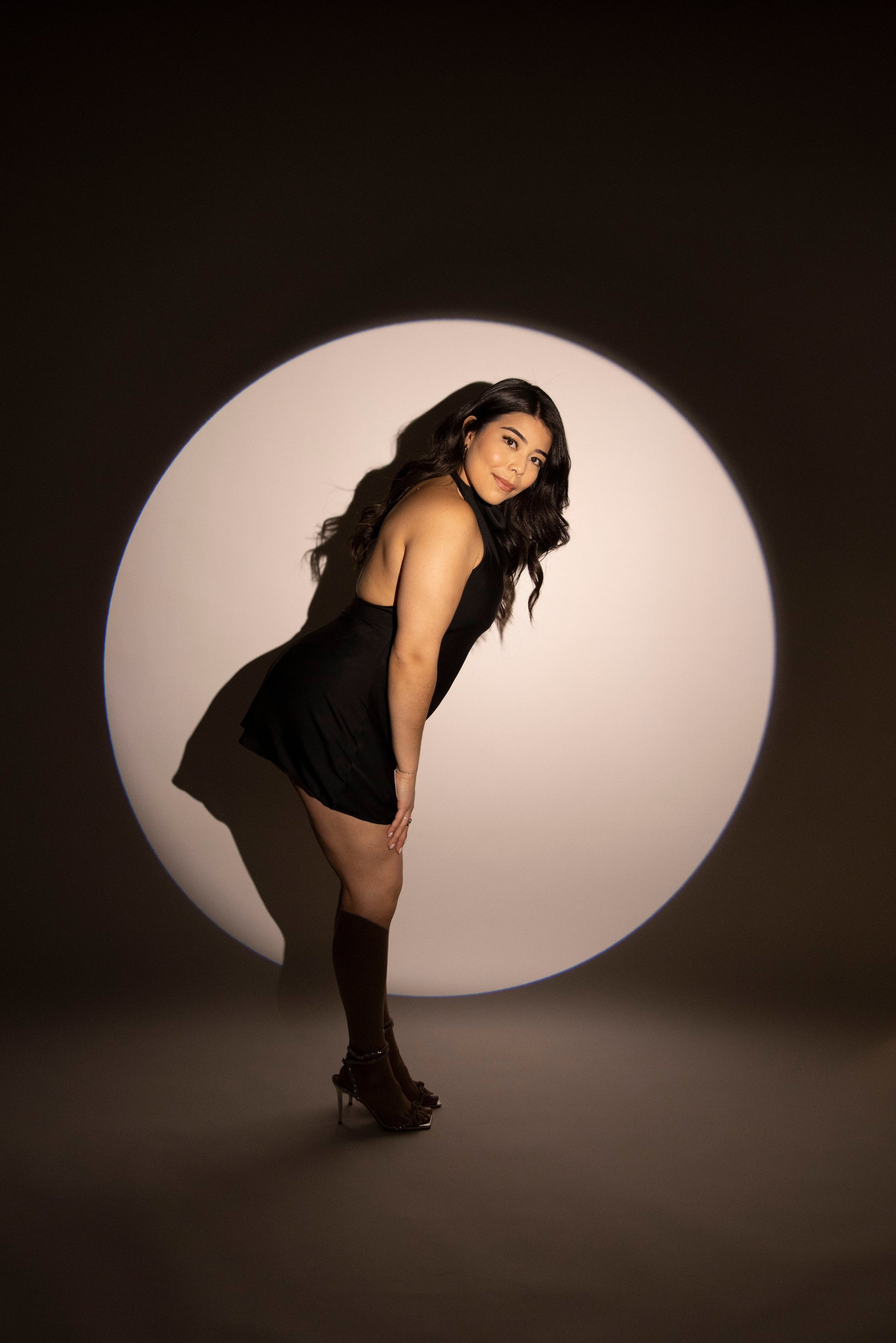 SHOOT IT YOURSELF — SELF PORTRAIT STUDIO IN CHICAGO