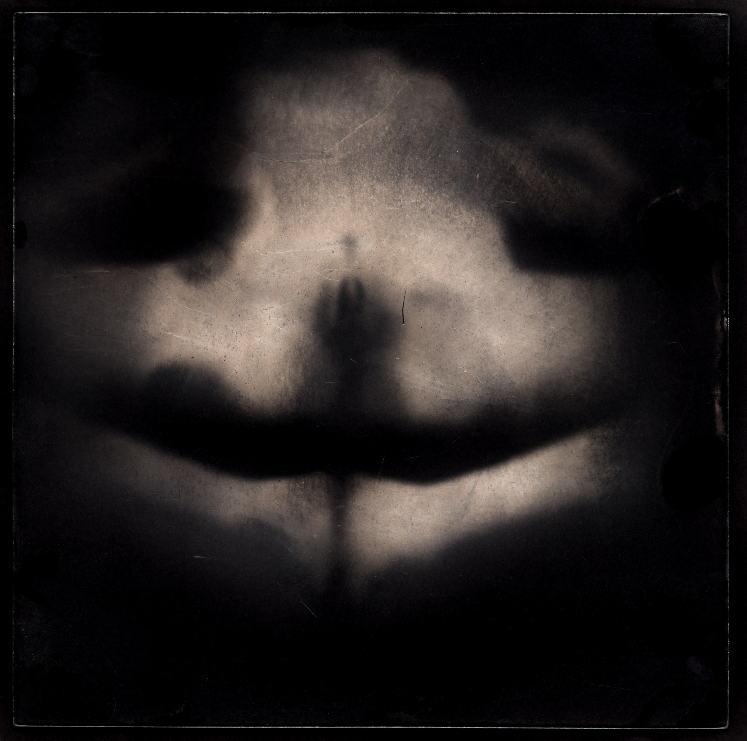 NODUS. Adriano Escanhuela — Experimental