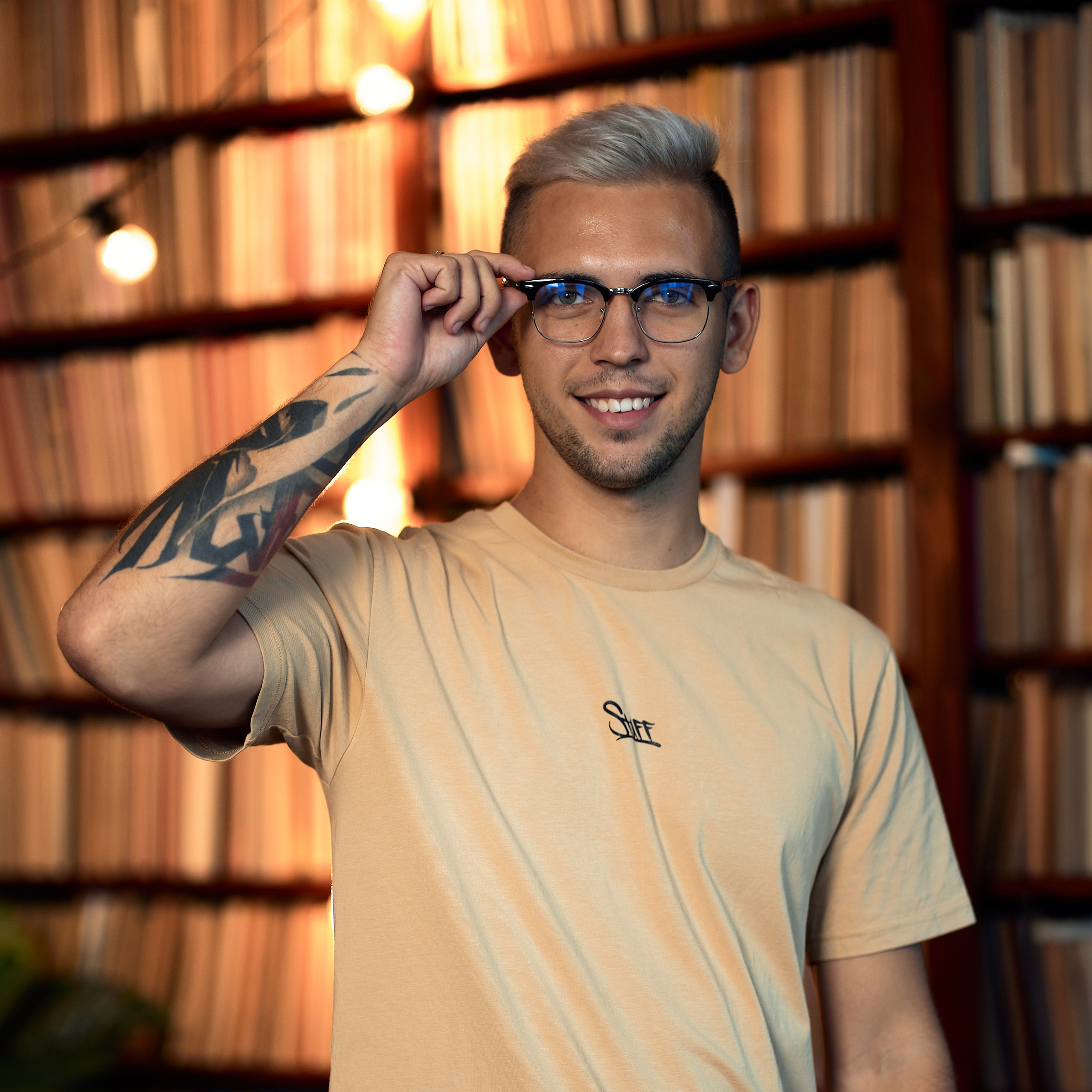 Контакти. Фотограф | Відеооператор Нікополь Олег Ісаченко