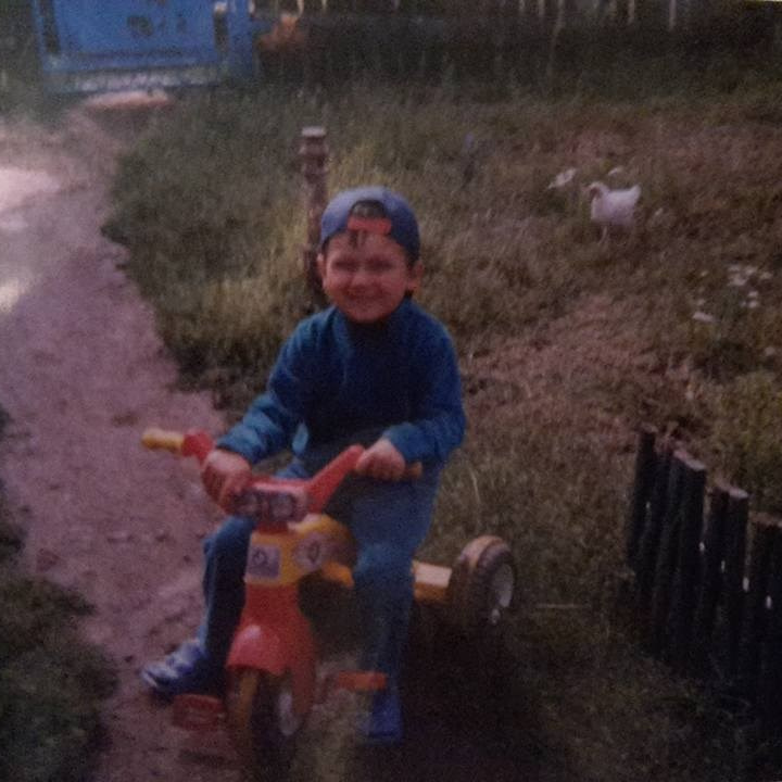 Fotograf profesionist de nuntă. Cu o abordare creativă și tehnici unice, spunem povestea voastră prin imagini pline de iubire și naturalețe. Descoperă arta fotografiei de nuntă . Fotograf Iasi, fotograf de nunta Suceava. Fotografii de nuntă. Pachet fotografii de nuntă. Fotograf Iasi, fotograf Suceava, fotograf Botosani, fotograf Romania. Servicii foto nuntă. Servicii foto-video.