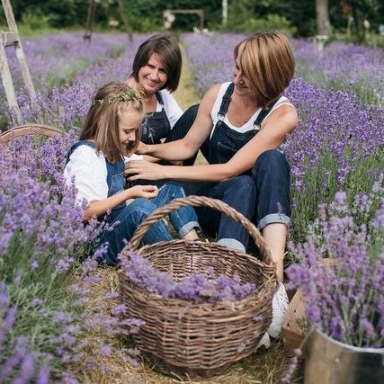 Що одягнути на фотосесію в лавандовому полі?. Сімейний фотограф Київ Наталія Шкаврон