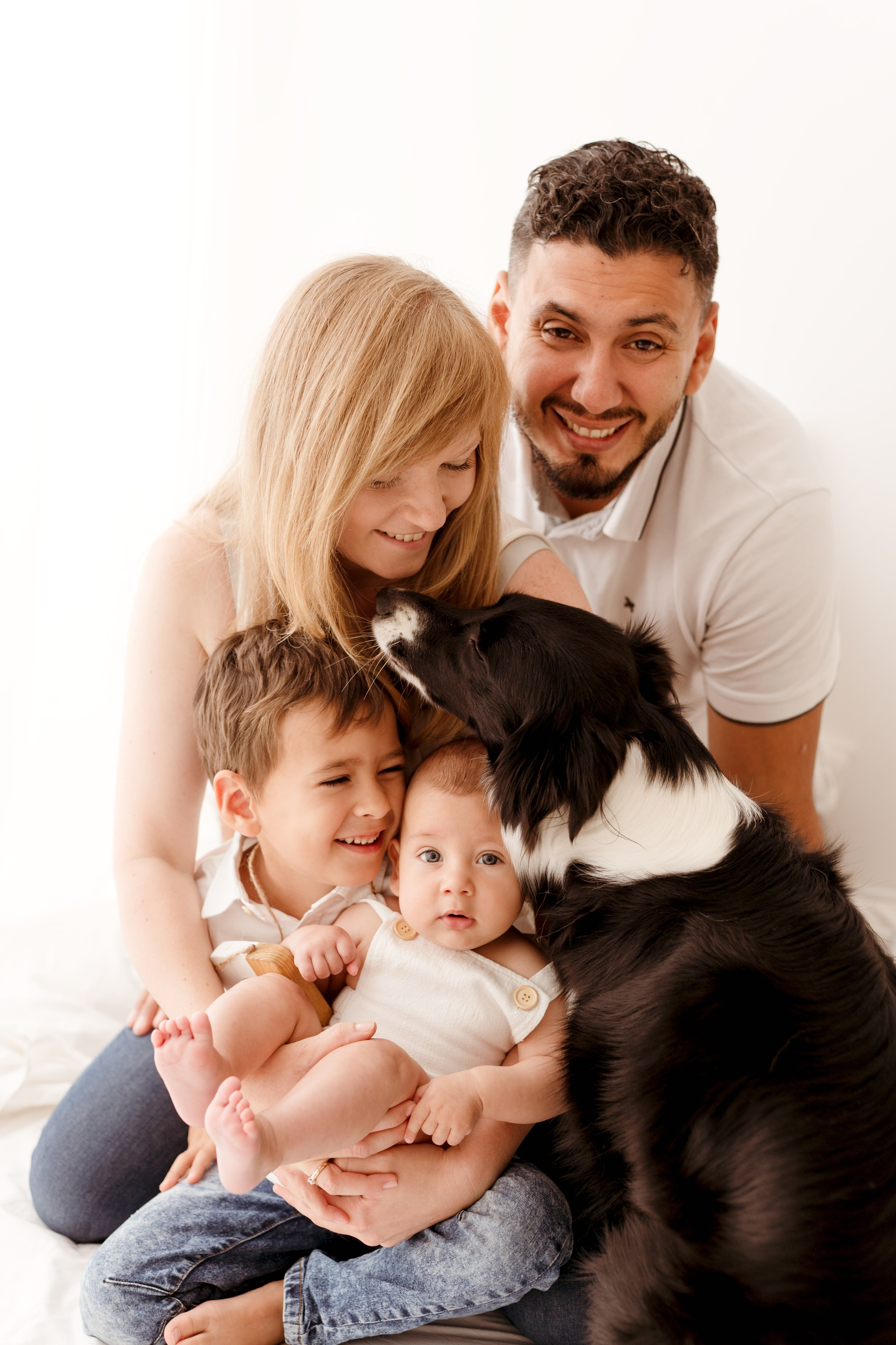 Fotografia rodzinna w Łodzi. Fotograf Łódź. Sesja noworodkowa, ciążowa.