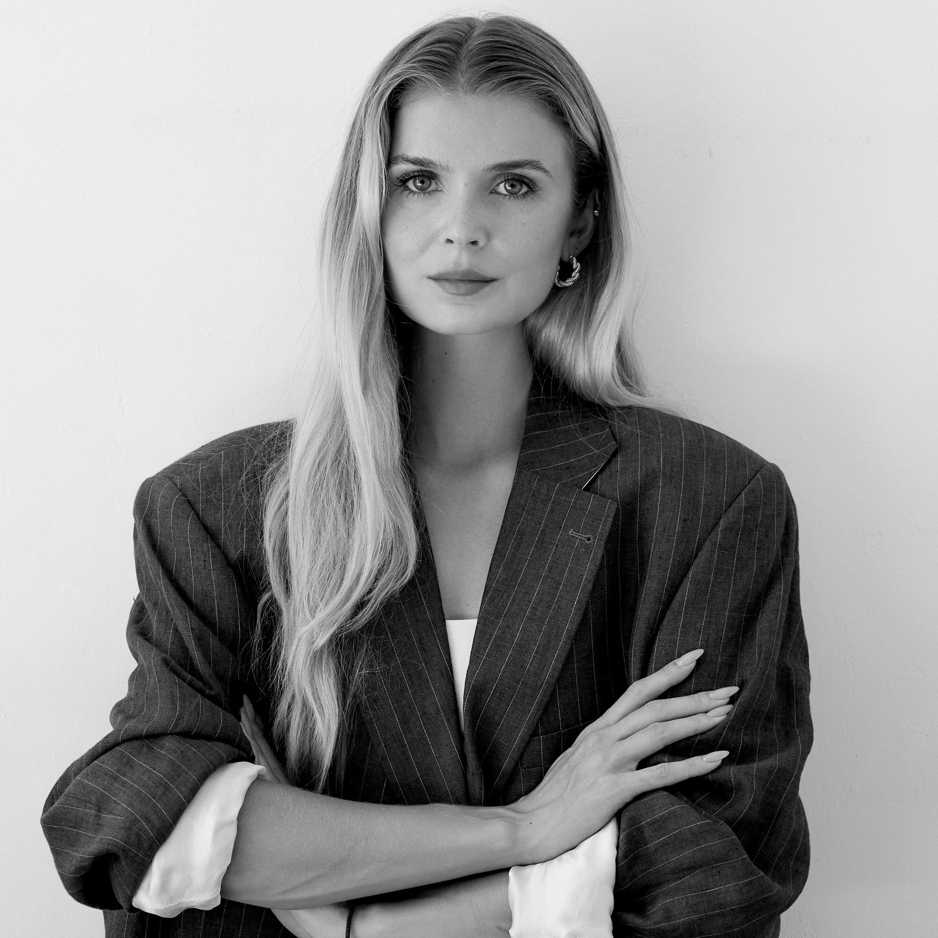 Nika Okuneva Photographer. Photographer Nika Okuneva