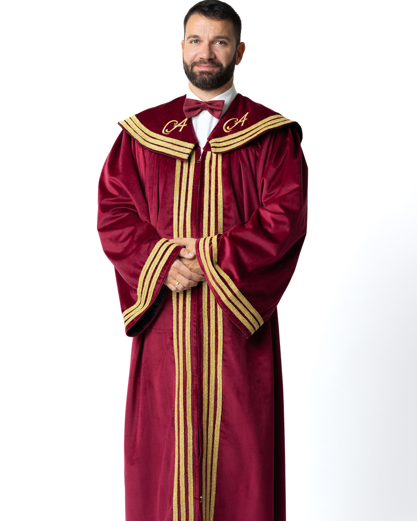 Академична ректорска тога за ръководството на университета. Индивидуален размер