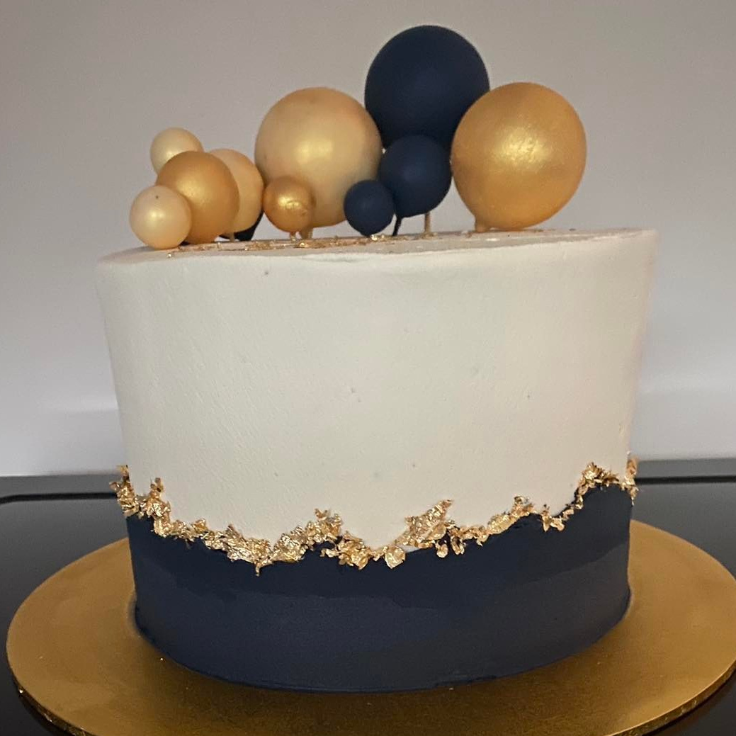 Cake smash session. Newborn and family photographer. Hills District. Sydney