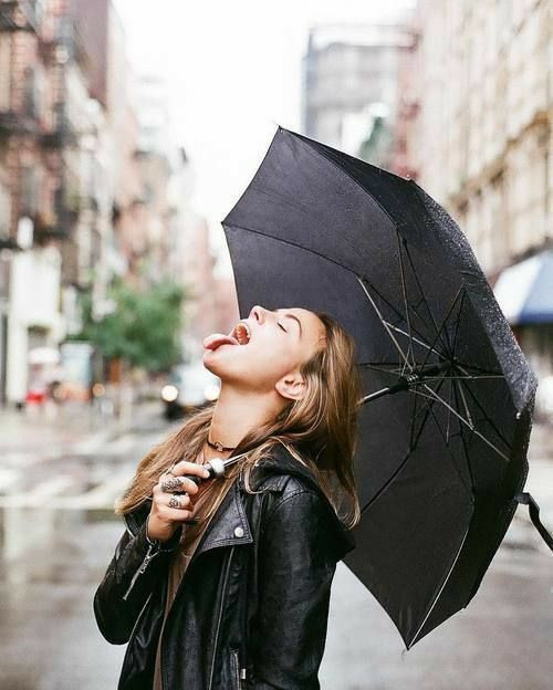 Ideas for a photo with an umbrella. Wedding and portrait photographer in Beograd Ekaterina Makedonskaya