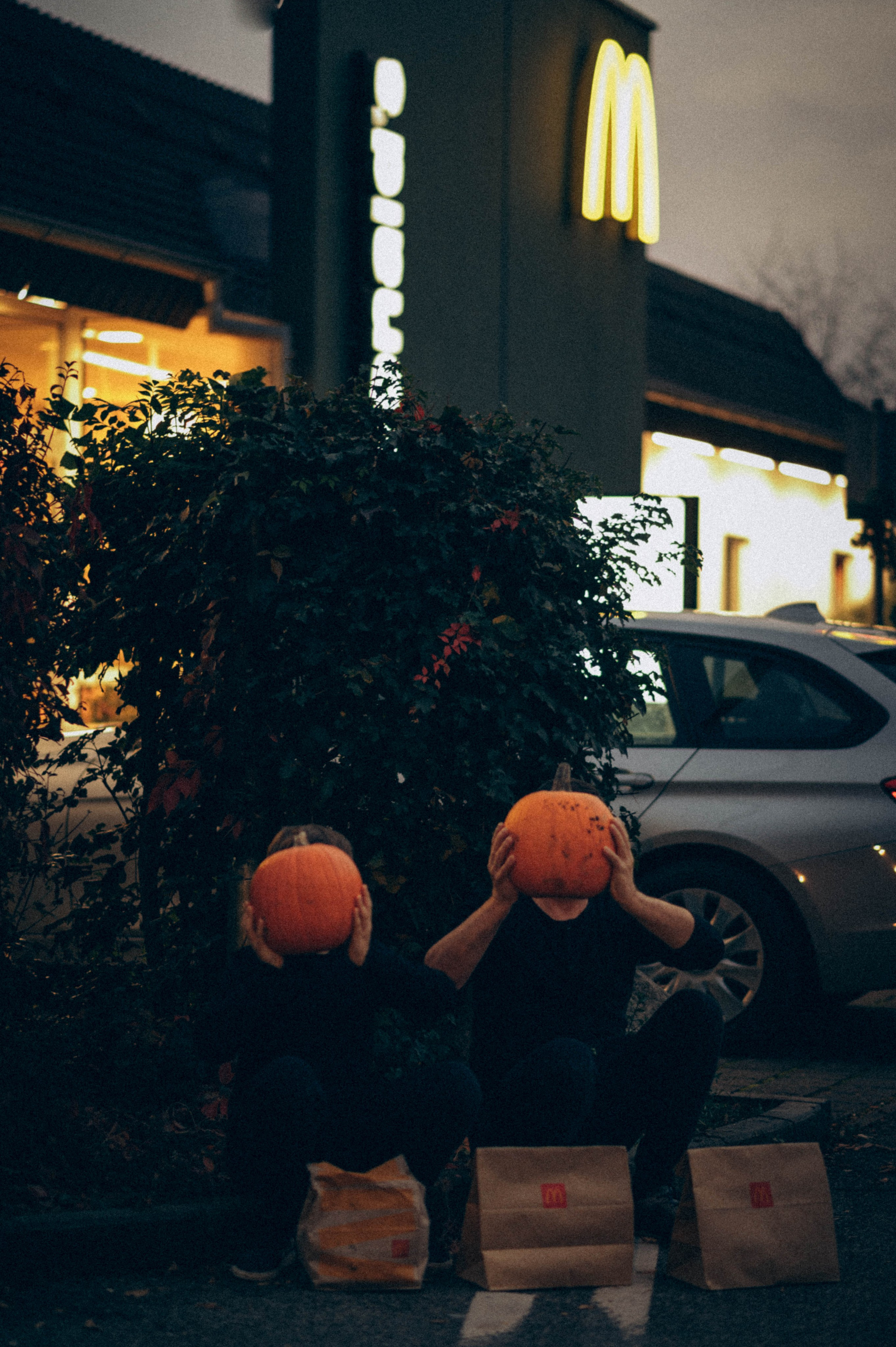 Lustige Halloween-Shootings: Spaß für die ganze Familie!. Fotografin Ansbach - Paare | Hochzeit | After Wedding