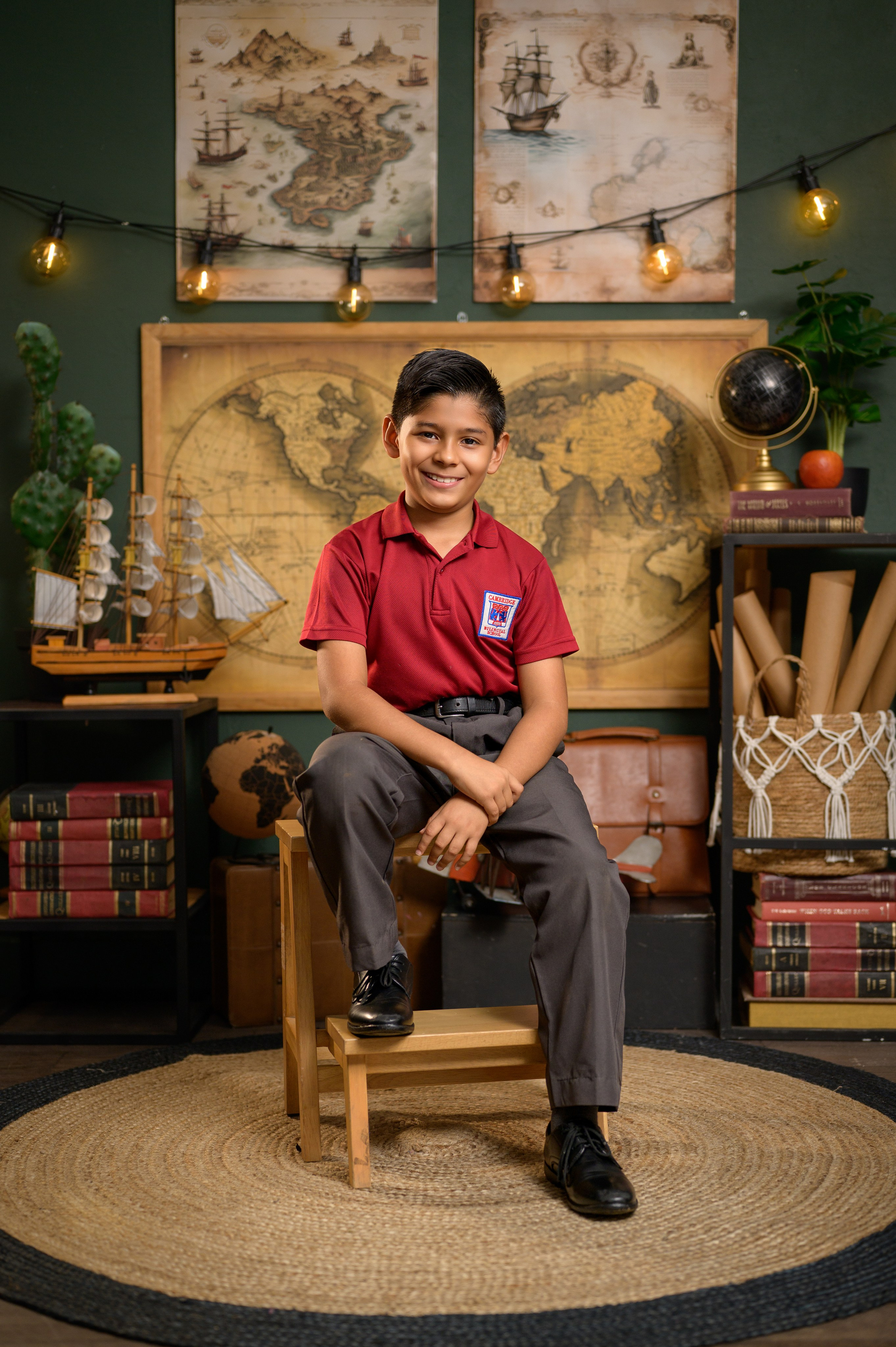 Retrato infantil profesional realizado durante sesión escolar en David Chiriquí Panamá.