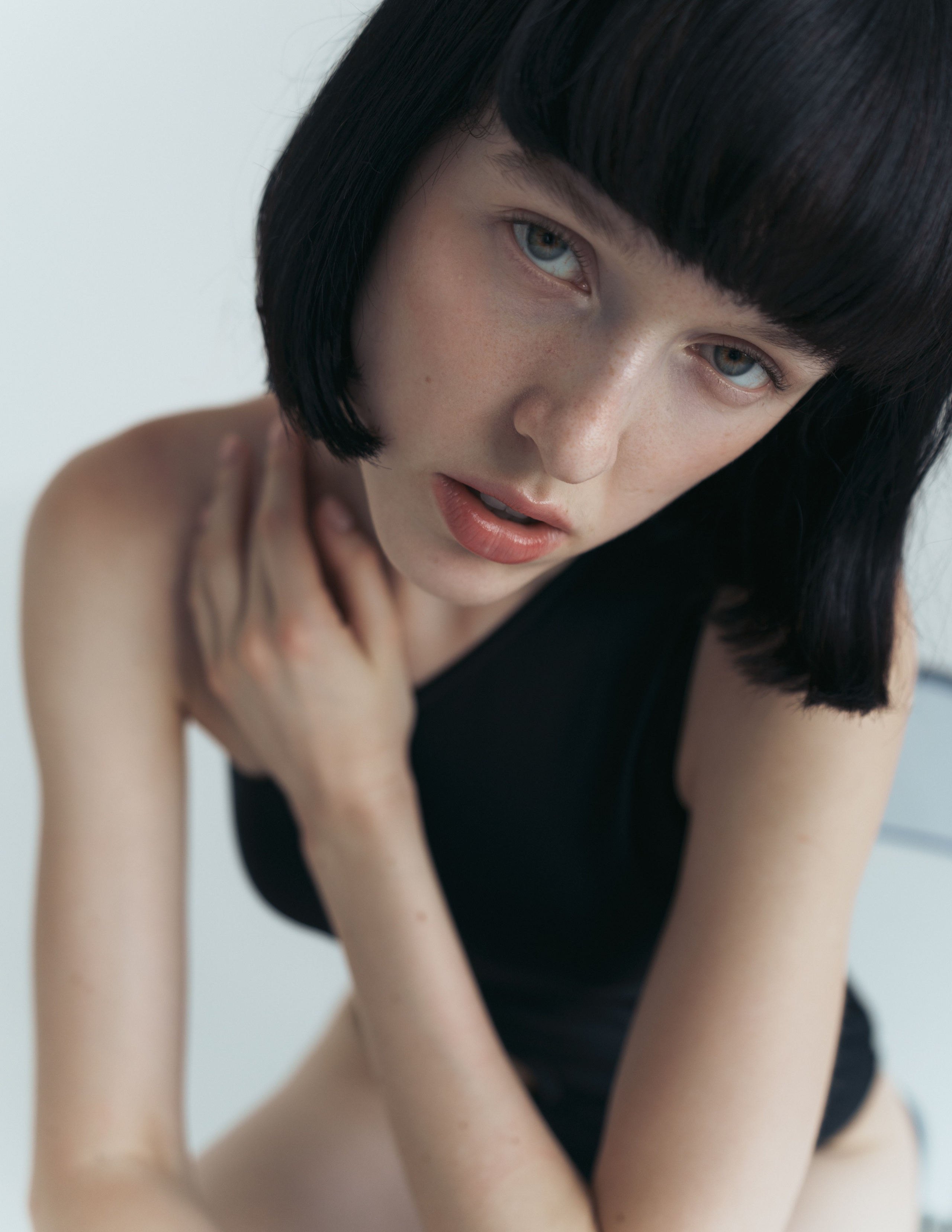 Записаться на съёмку или узнать подробности. Alisha Geva | Contemporary fashion women’s portrait Dubai