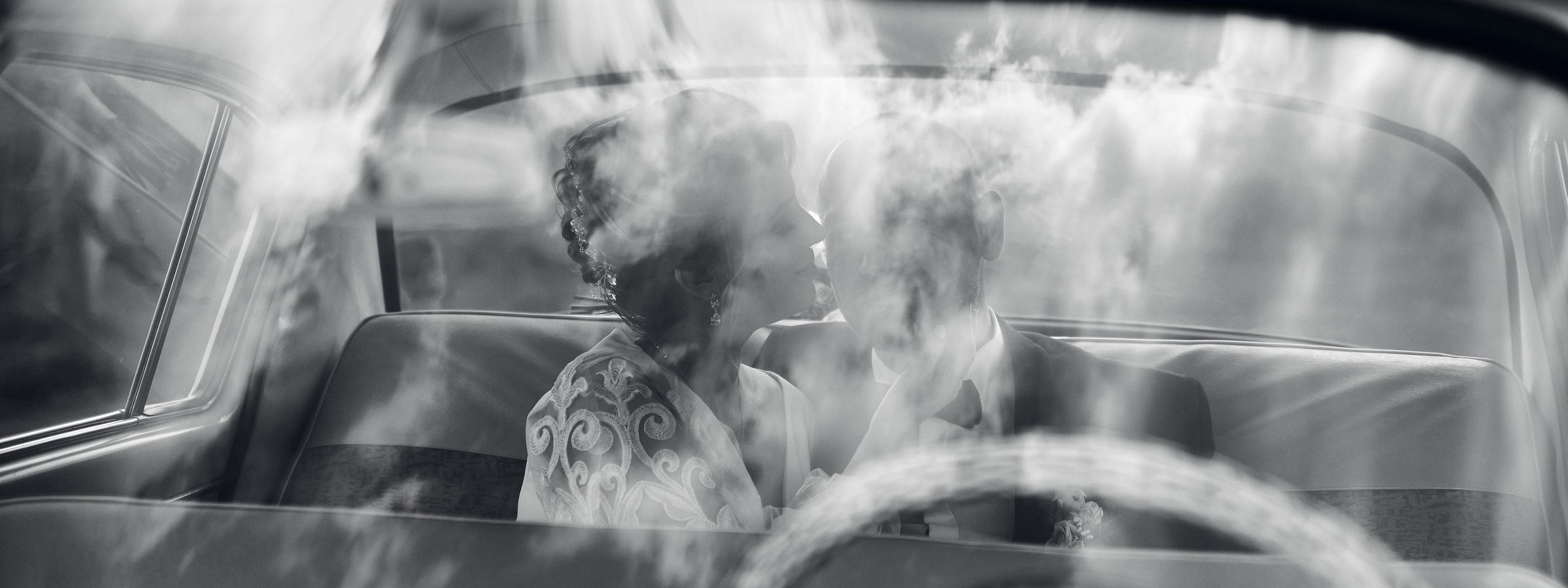 Контакти. Весільний та сімейний фотограф Віталій Рутчин у Запоріжжі