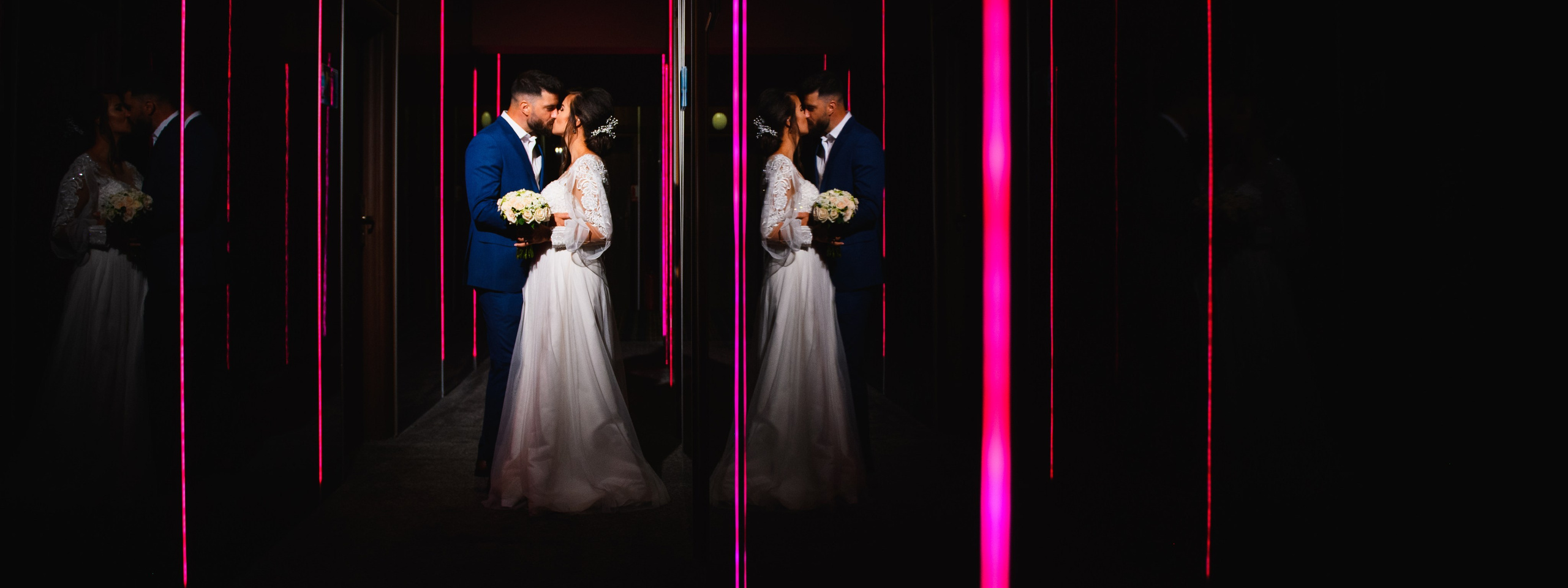 Contact. Alin Doana Visual Art