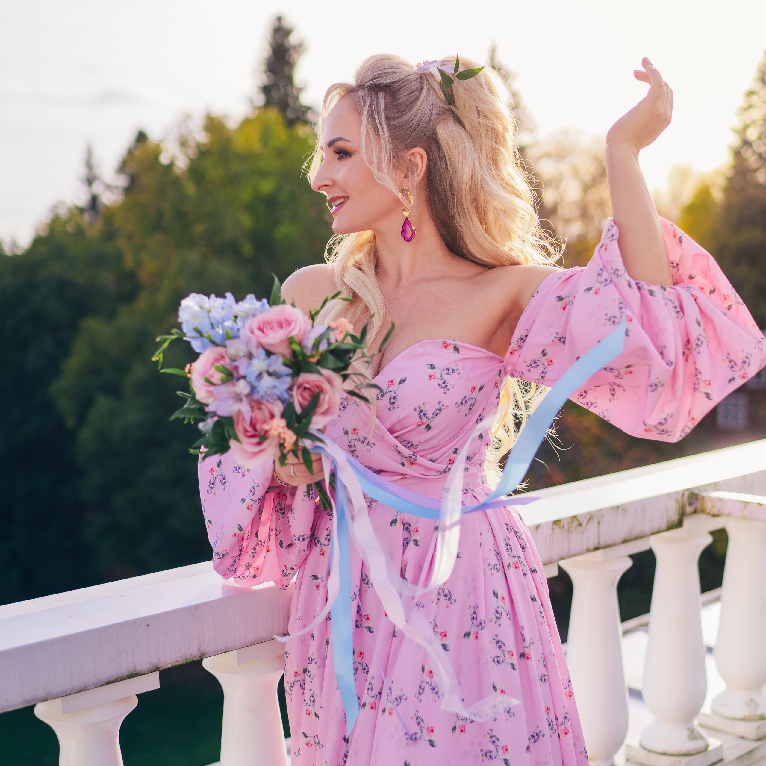 Barcelona Wow Dress Rental Luxury Photoshoot. DiaFoto — Wow Photographer in Barcelona | Premium Barcelona Photoshoot Experience