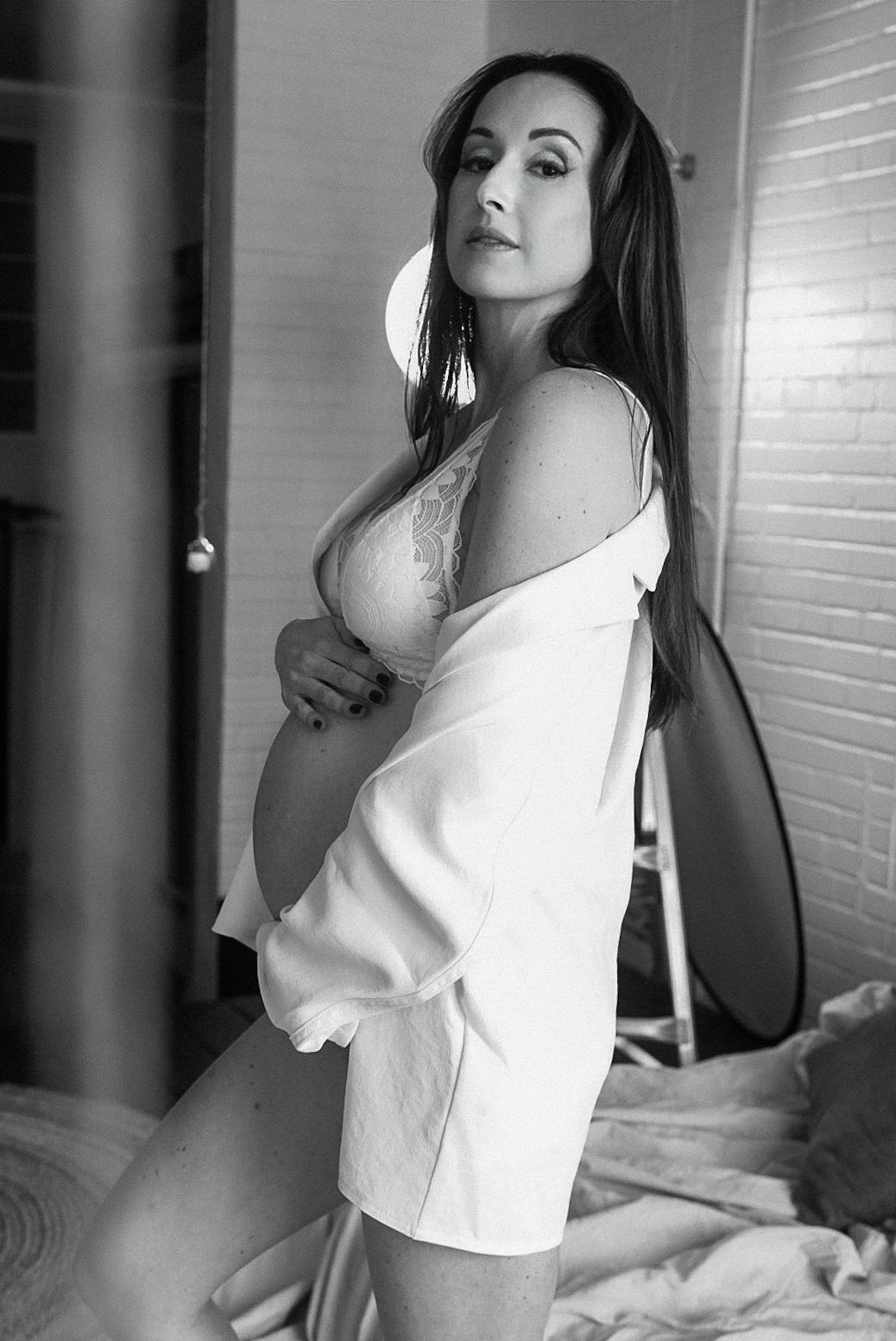 Expression & Embodiment Session. Visual Art by Life Artist, Shiva Marchand