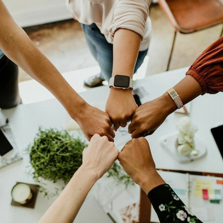 AGENZIA DI SERVIZI PERSONALI. Fotografa e Videografa in Puglia Sokhova Albina