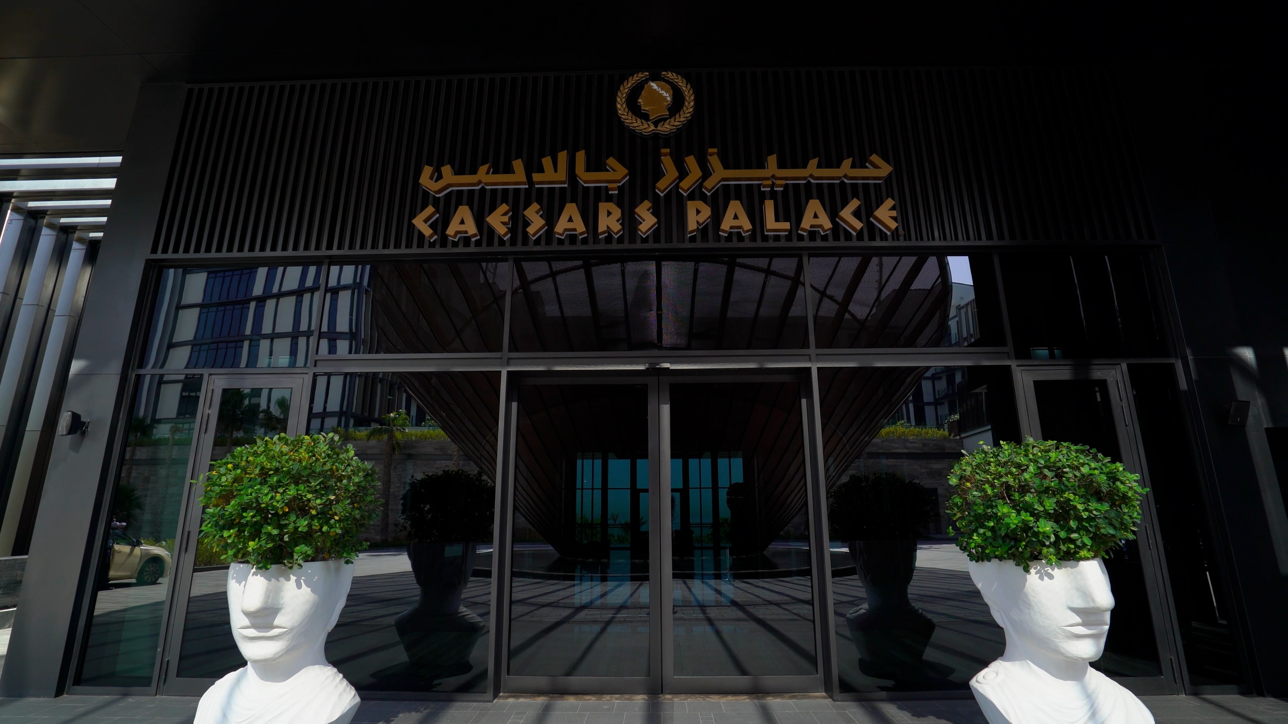 Hell’s Kitchen by Gordon Ramsay in Dubai. RightNow Production