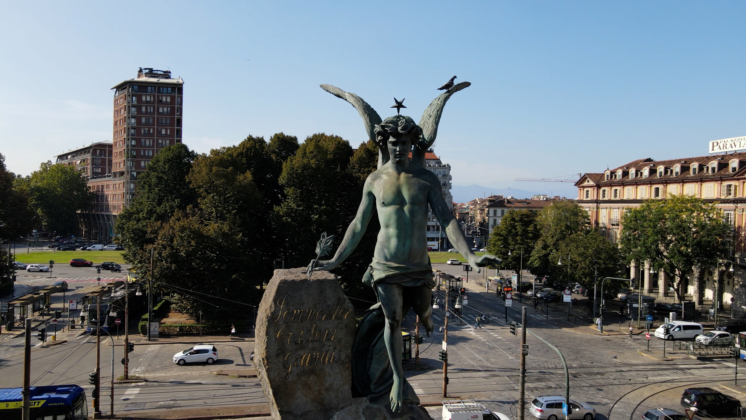 Ангелы и Демоны Тропами Роберта Лэнгдона От площадей и фонтанов до церквей и соборов — вы увидите главные достопримечательности Рима,