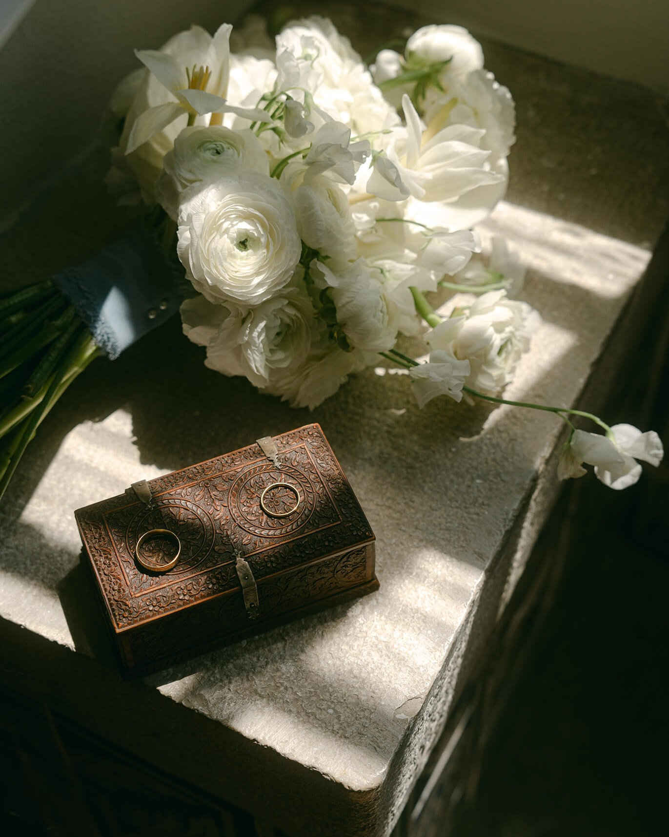 Nigerian Weddings in Italy & Portugal: Ultimate Guide. Wedding photographer in Europe. Based in Italy, Lake Como. Aesthetic elegant story-telling