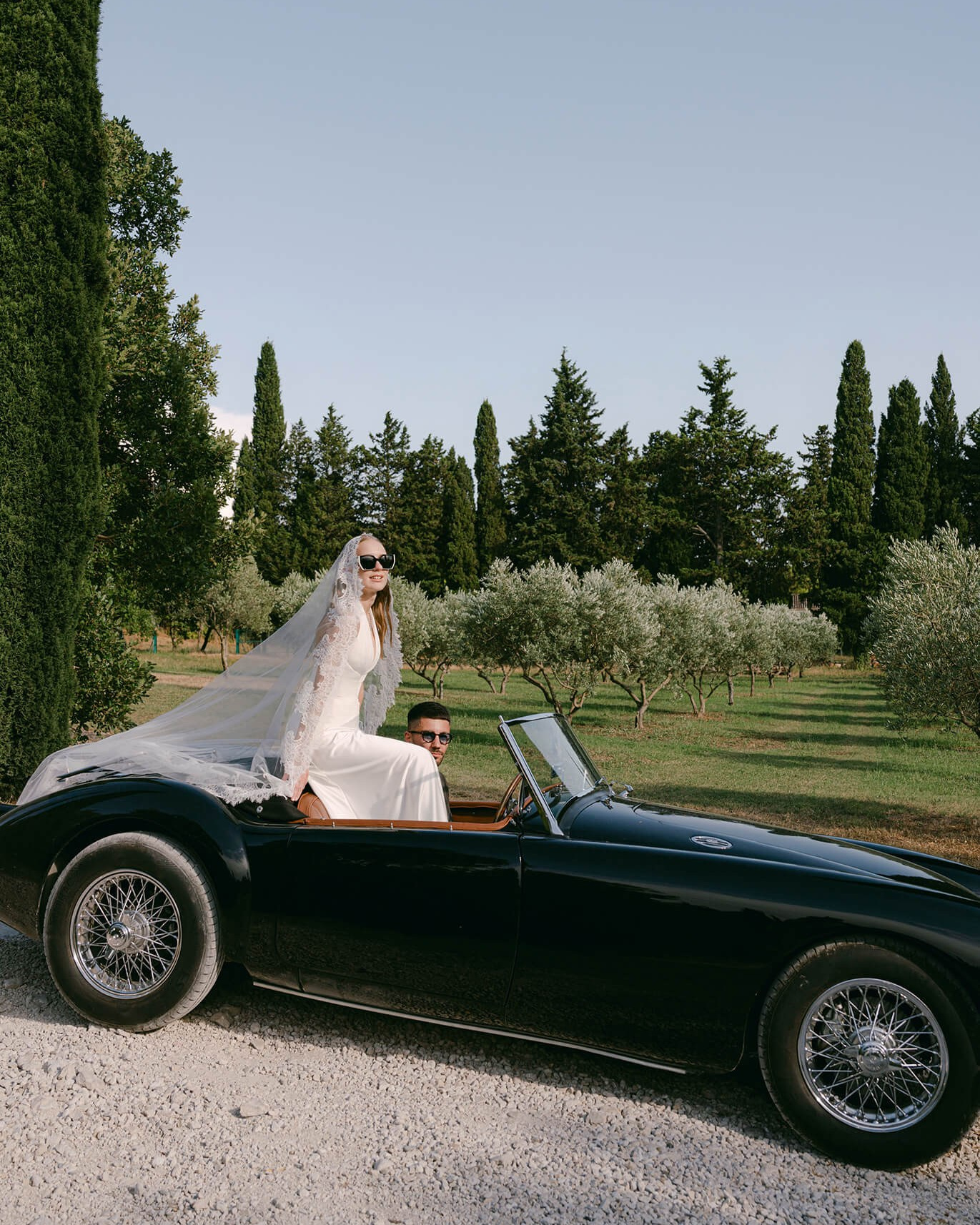 Local EU photographer: why It matters. Wedding photographer in Europe. Based in Italy, Lake Como. Aesthetic elegant story-telling