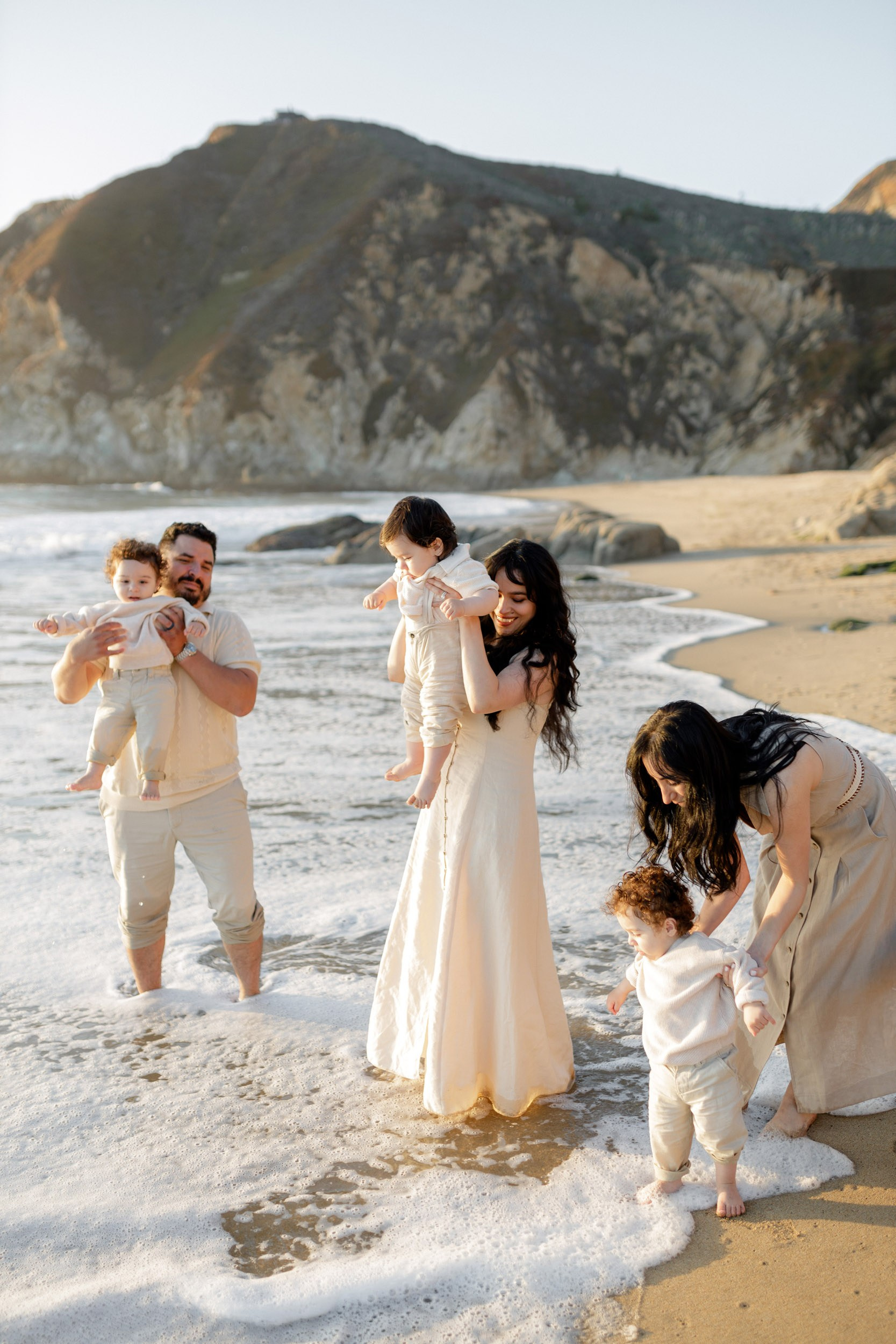 extended family photoshoot in San Francisco Bay Area