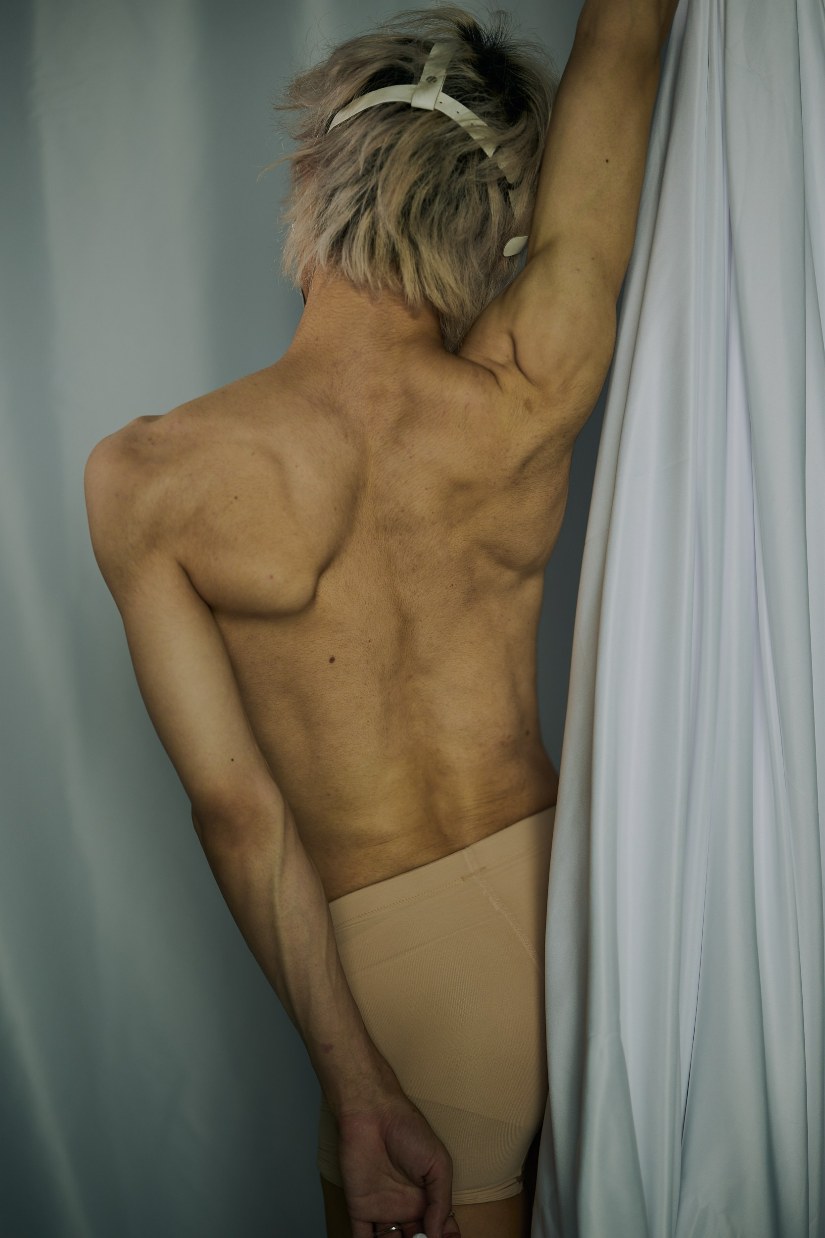 光の皮膚. MT