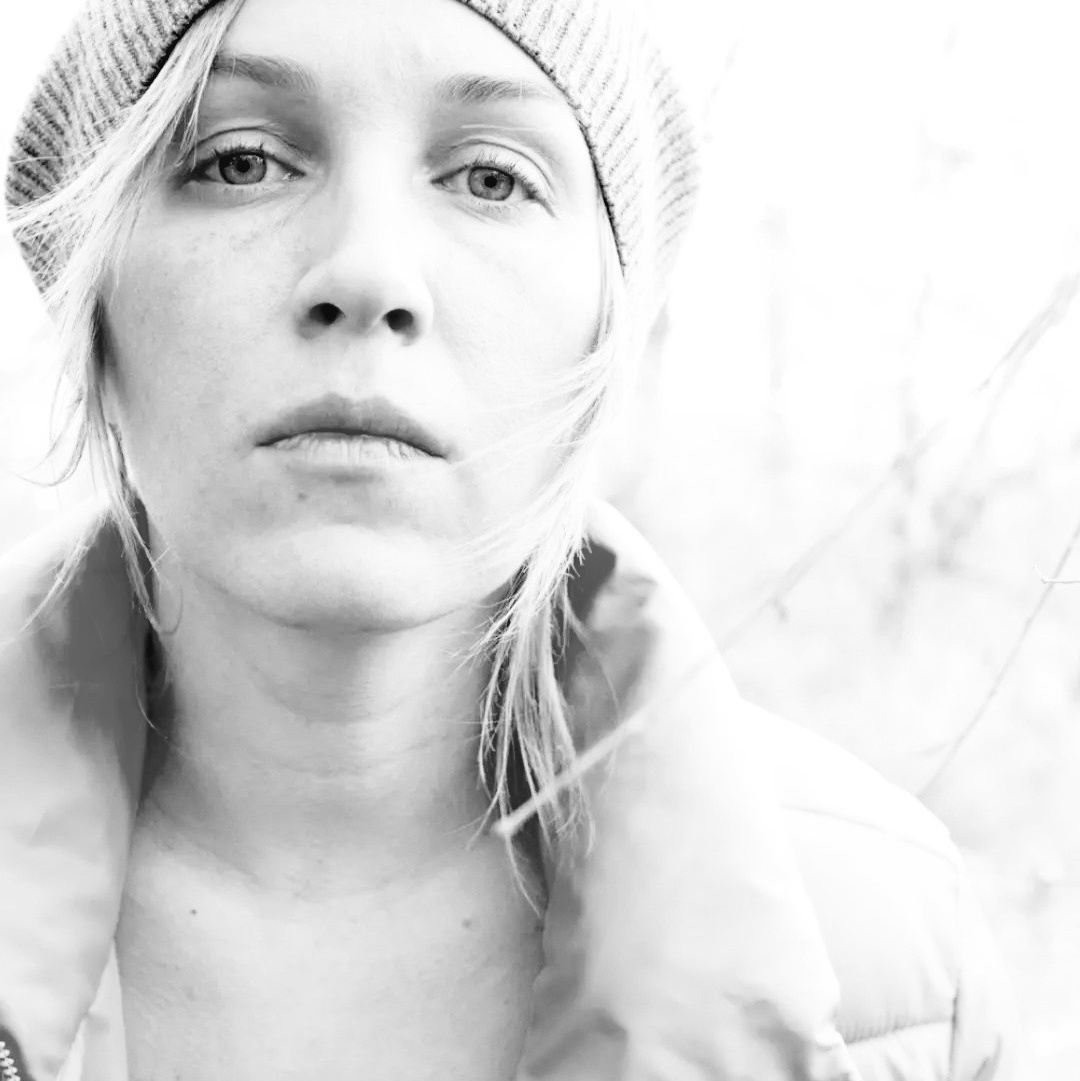 Price. Photographer Lena Mudryk