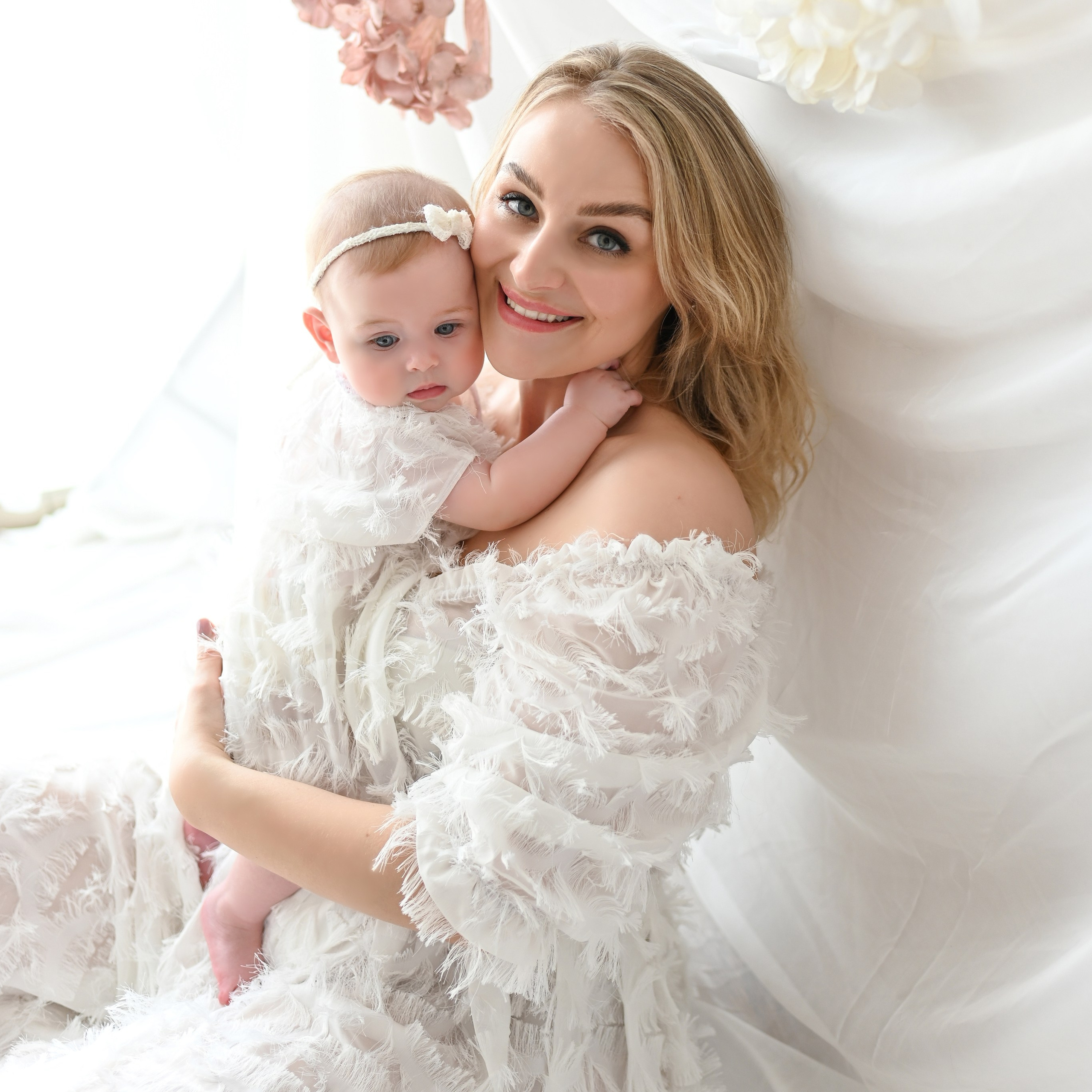 Главная. Фоторгаф новонароджених та вагітності в Києві Олена Єрмоленко