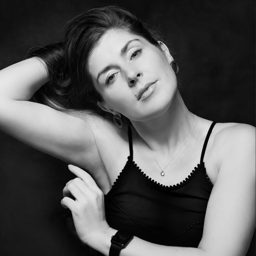 Contact. Triple-A photo studio