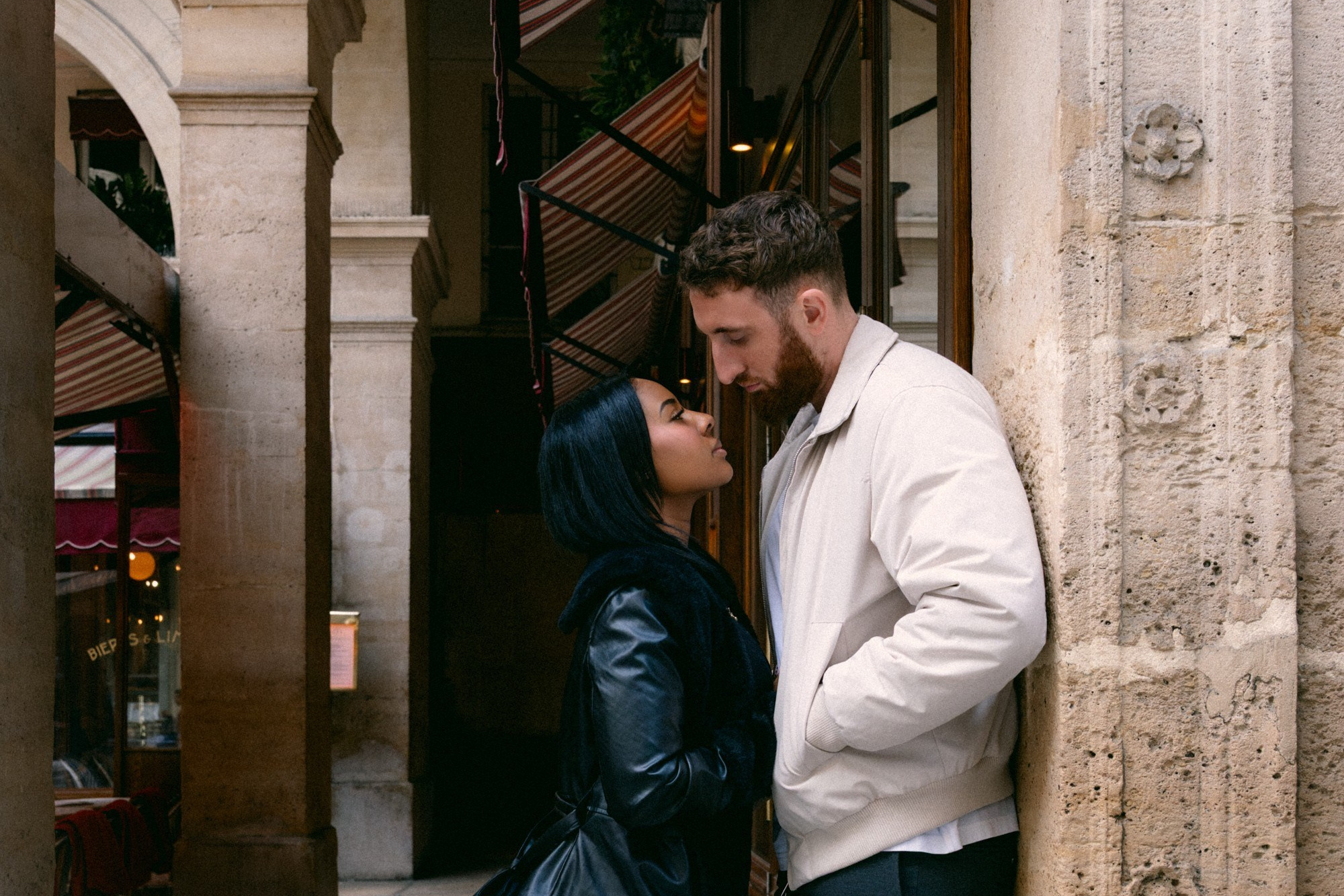 Romantic Couple Photoshoot in Paris | Paris Photographer. Paris Photographer & Videographer