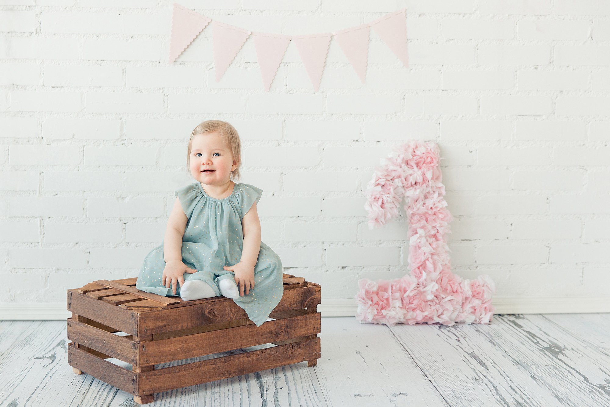 Smash the Cake – Yksivuotiskuvaus ja tuhottu kakku