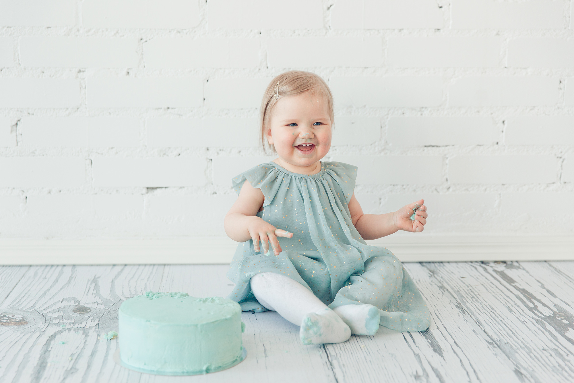 Smash the Cake – Yksivuotiskuvaus ja tuhottu kakku