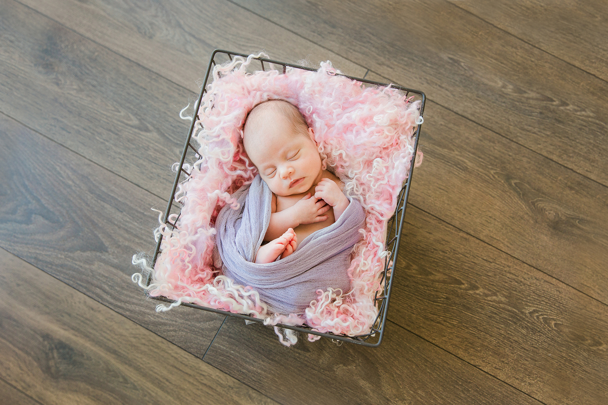 Vastasyntyneiden kaksosten kuvaus Vantaalla