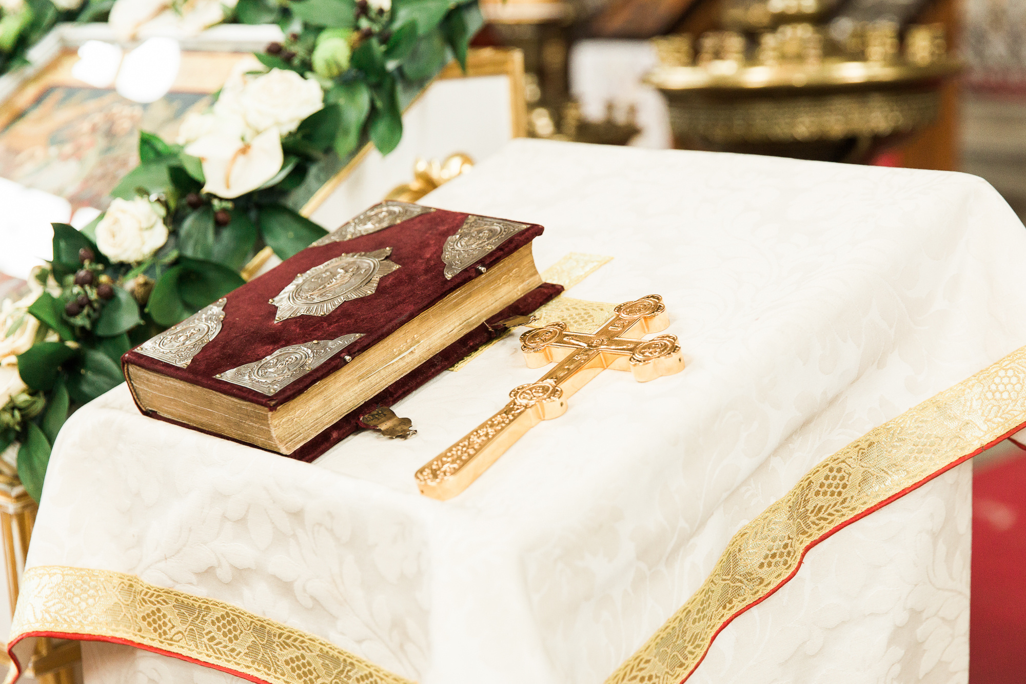 Ristiäiskuvaus Helsingissä Uspenskin katedraalissa