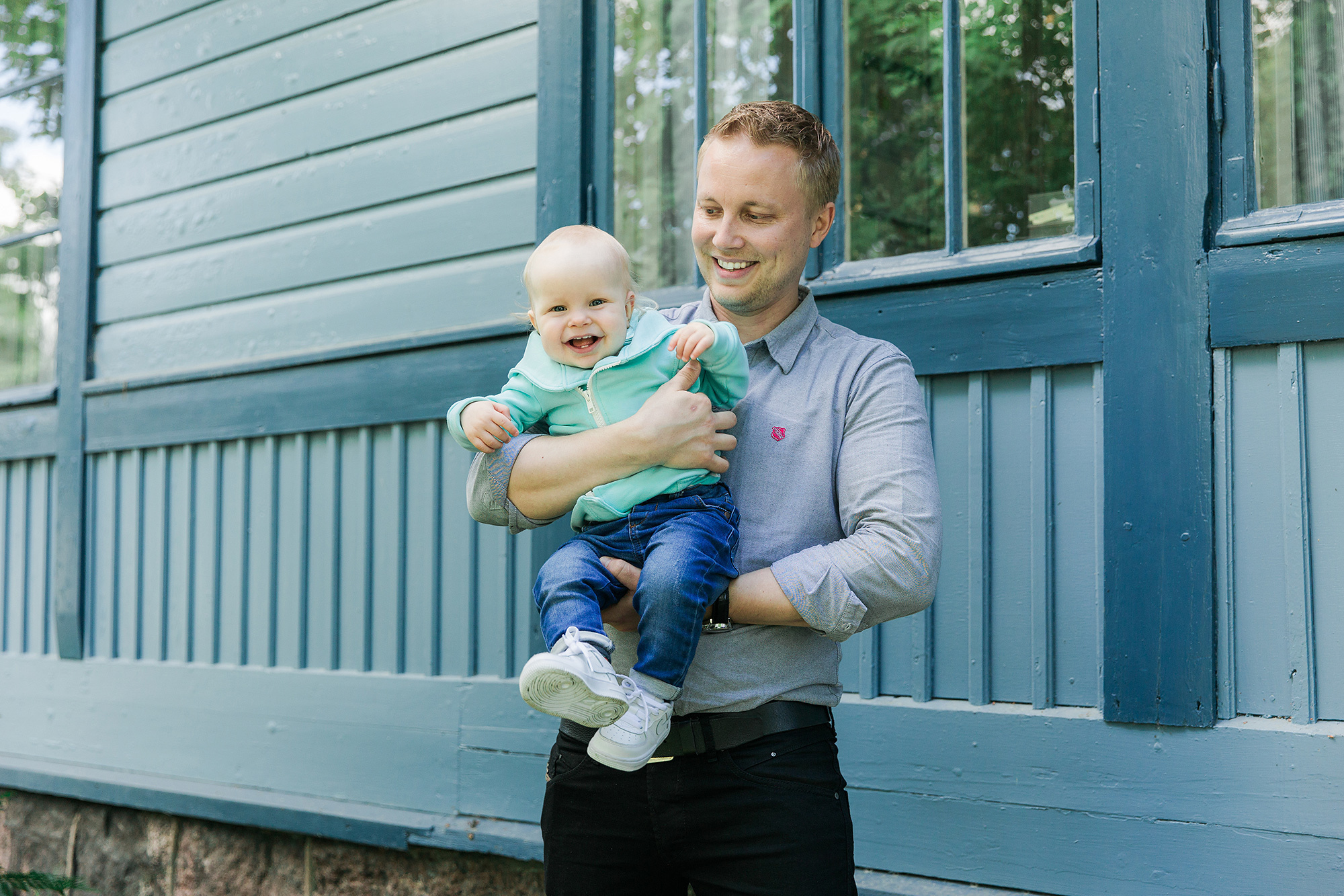 1-vuotiskuvaus miljöössä Helsingissä, pieneellä saarella