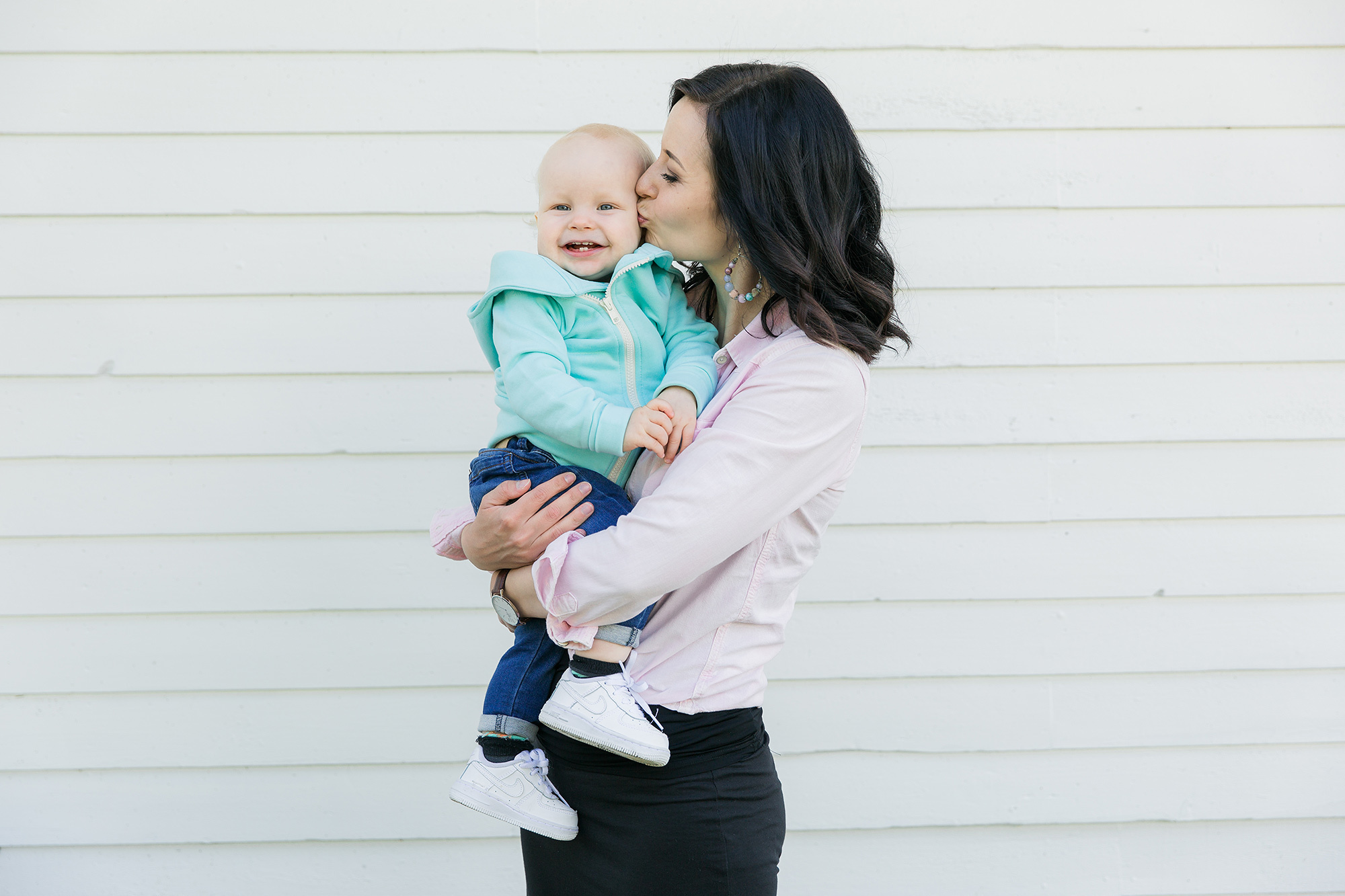 1-vuotiskuvaus miljöössä Helsingissä, pieneellä saarella