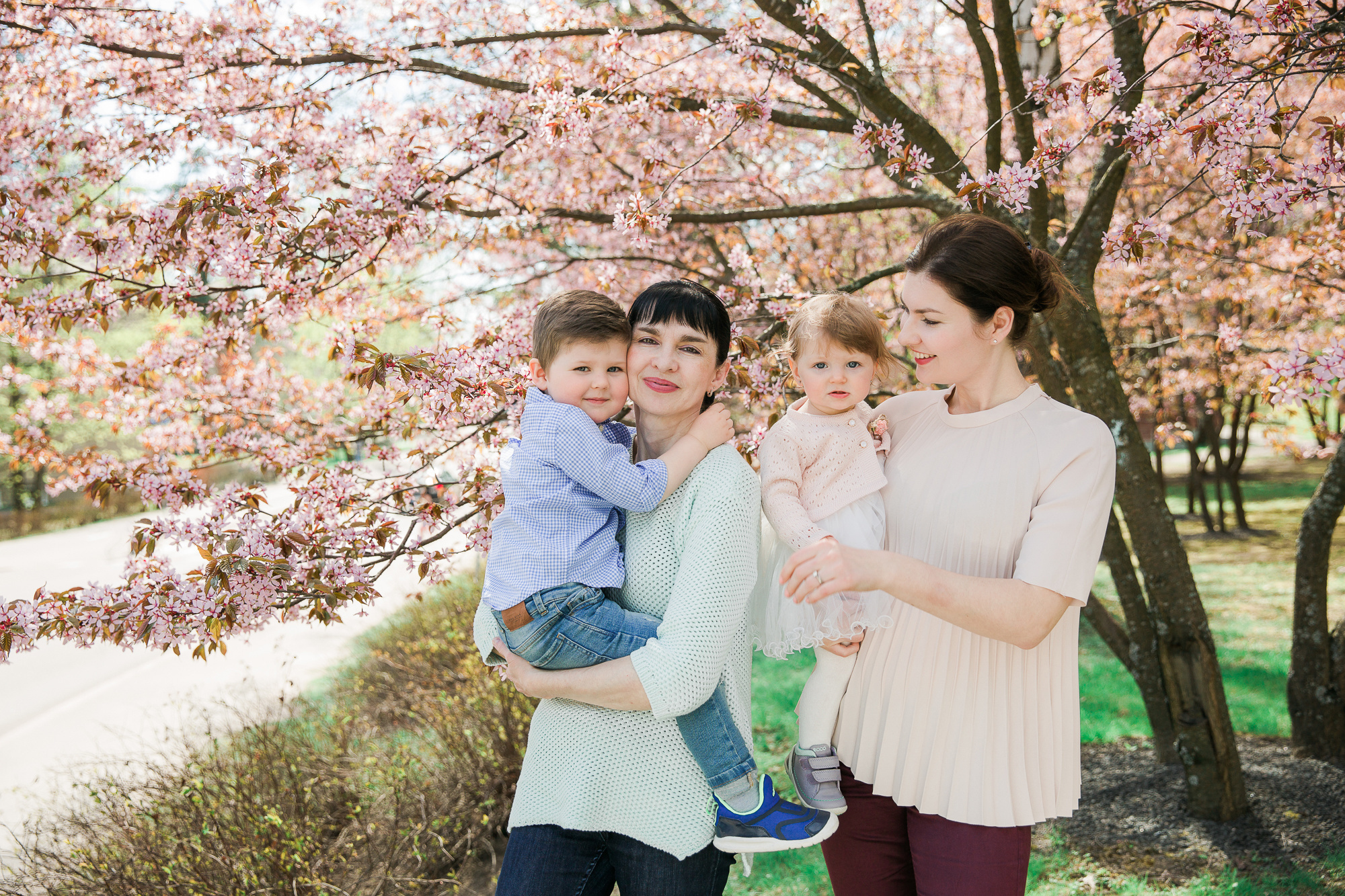 1-vuotiskuvaus Helsingin kirsikkapuistossa