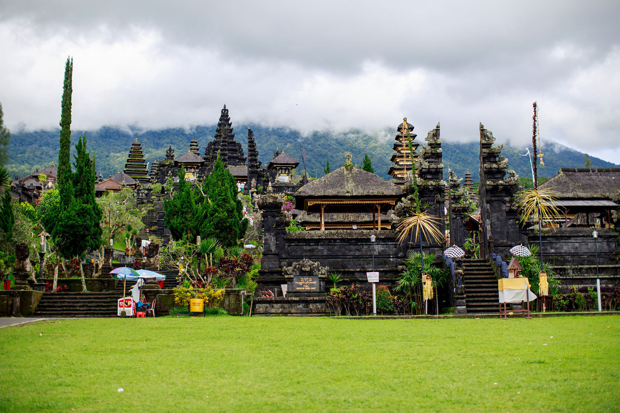 Bali - bazı fotoğraflar ve incelemeler içeren yerler