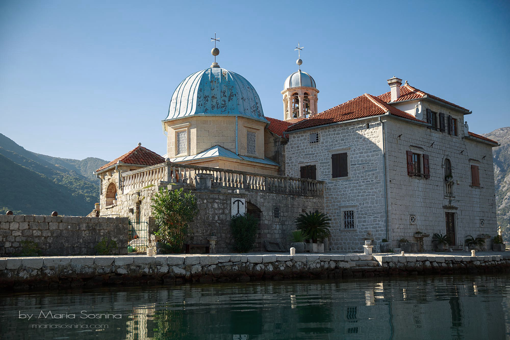 Остров Богородицы на рифе (Госпа-од-Шкпрьела - Our Lady of the Rocks)