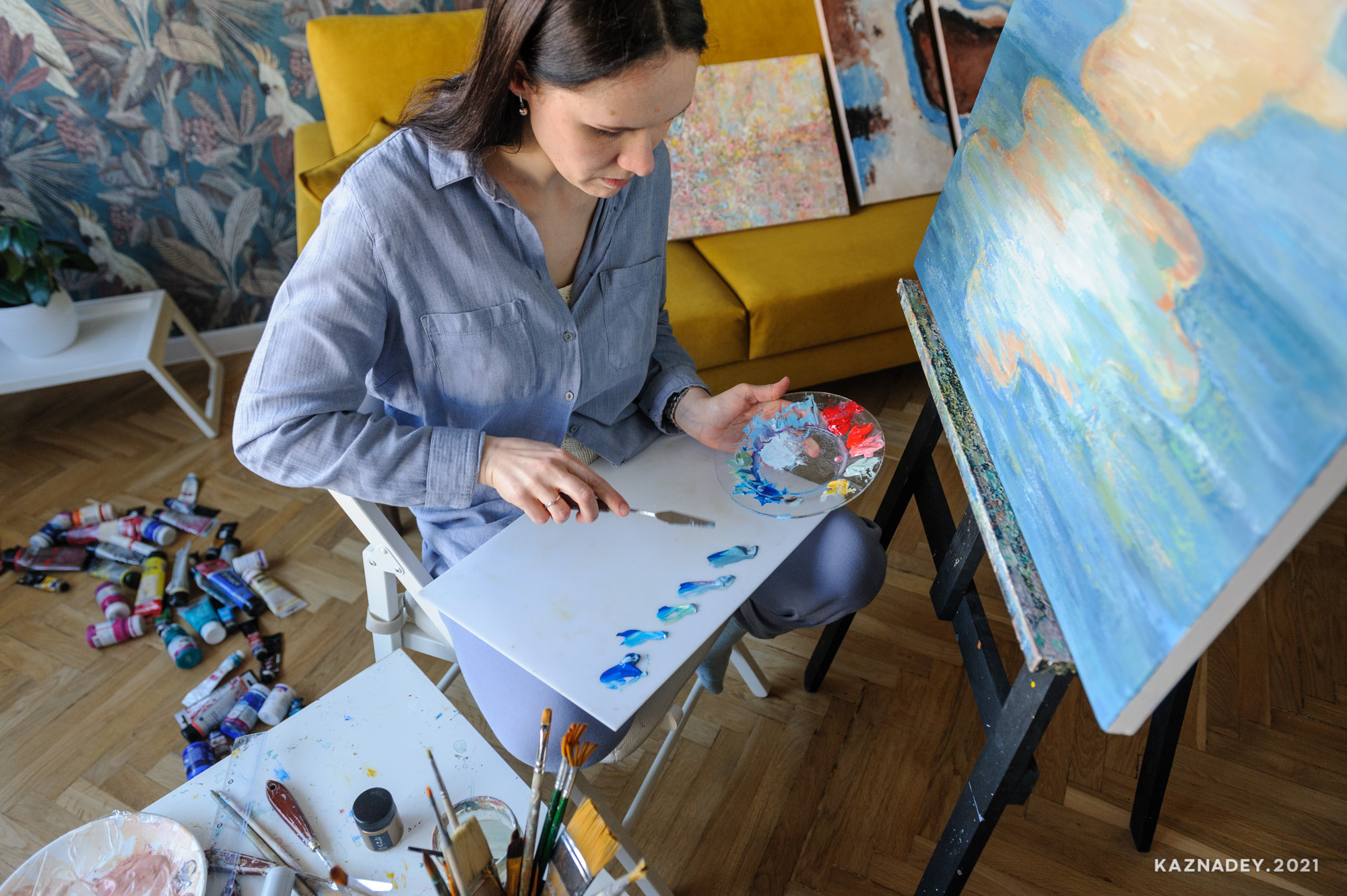 Photo shoot of artist Kate Shi