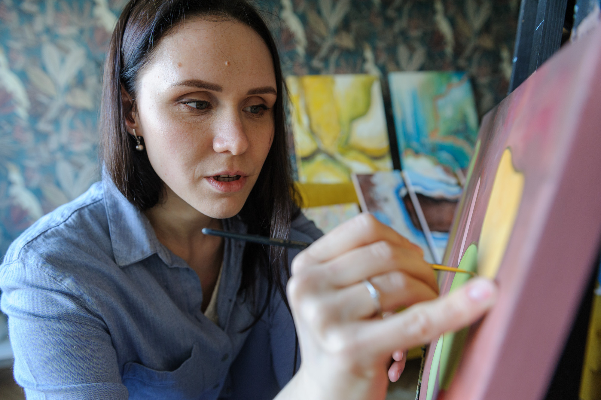 Photo shoot of artist Kate Shi