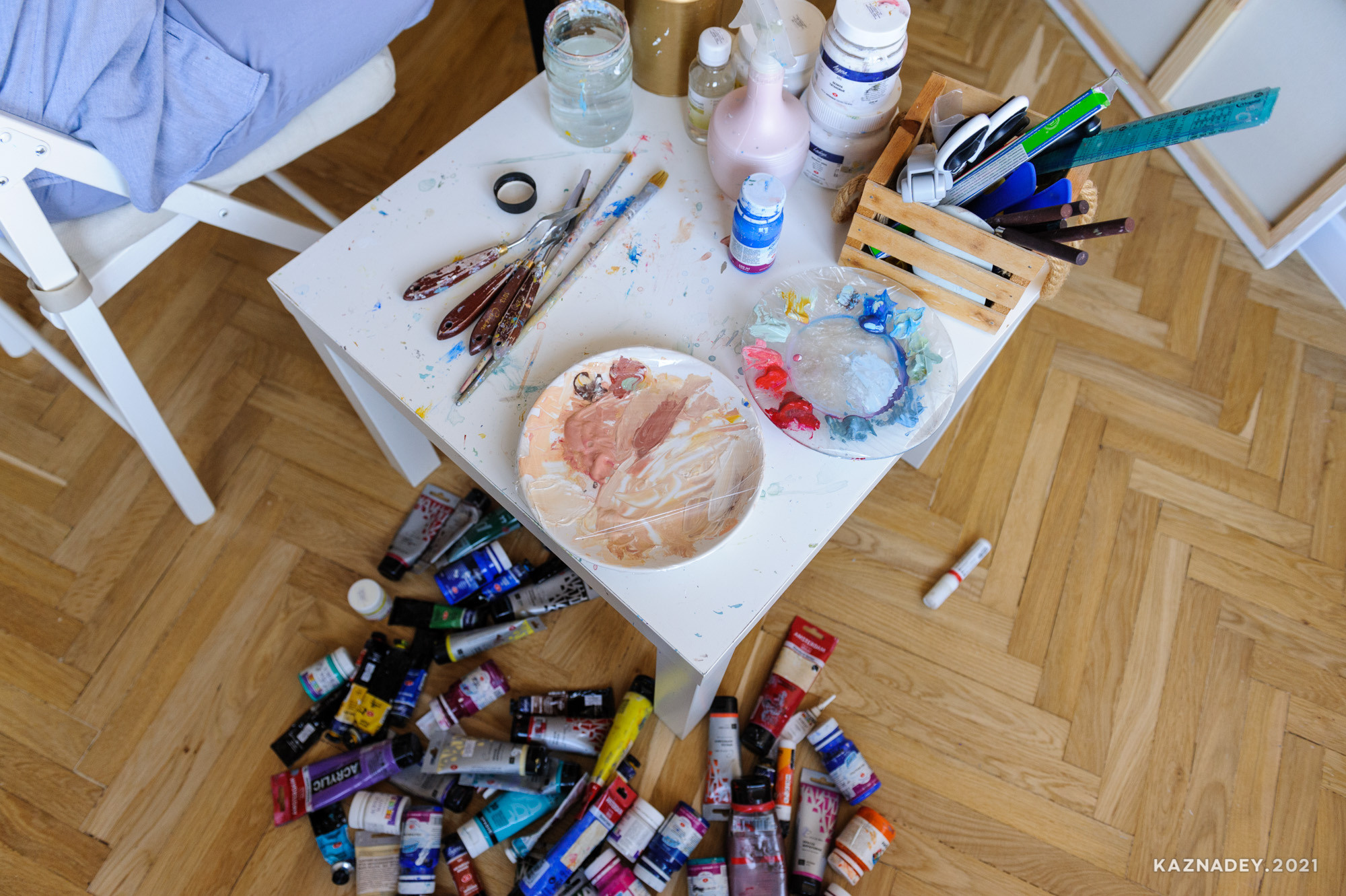 Photo shoot of artist Kate Shi