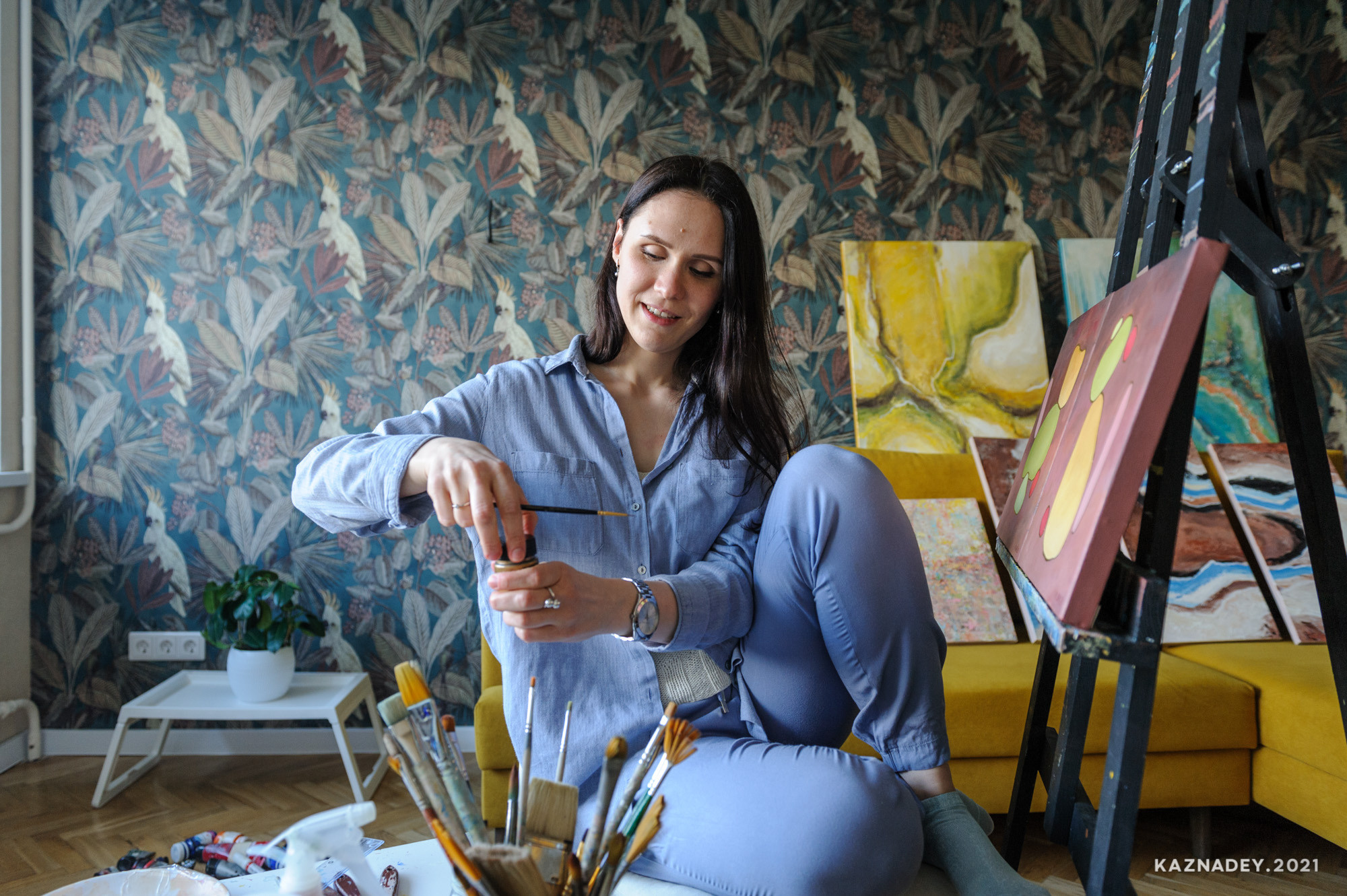 Photo shoot of artist Kate Shi